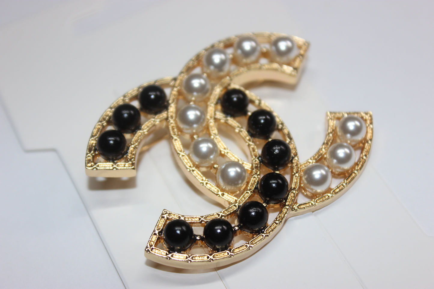 Pearl Gold & Black Brooch Pin