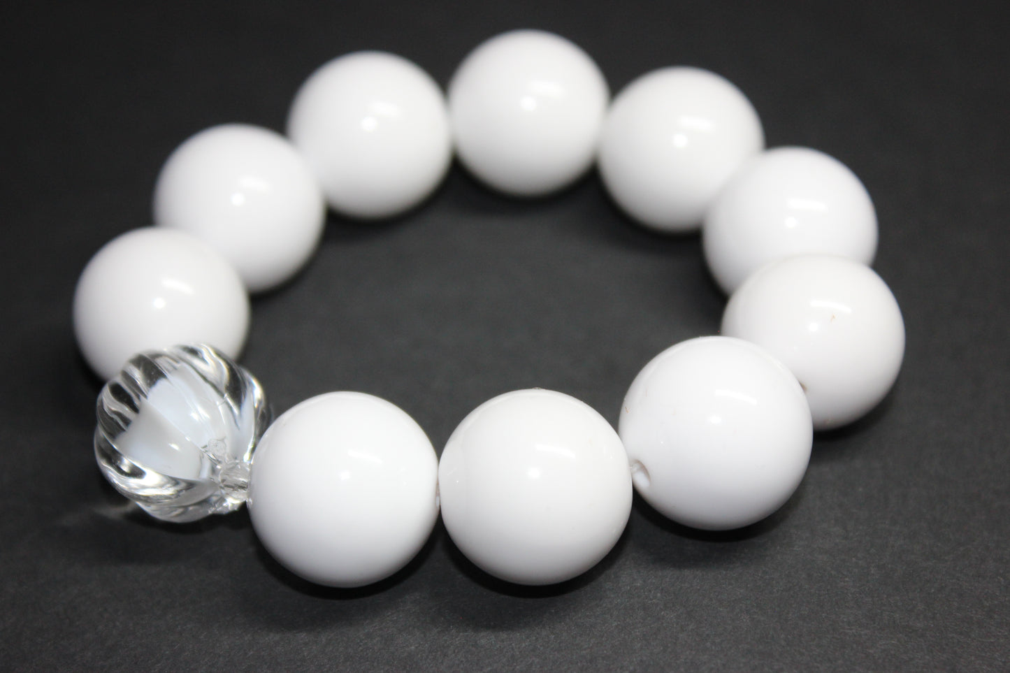 White Large Beaded Bracelet