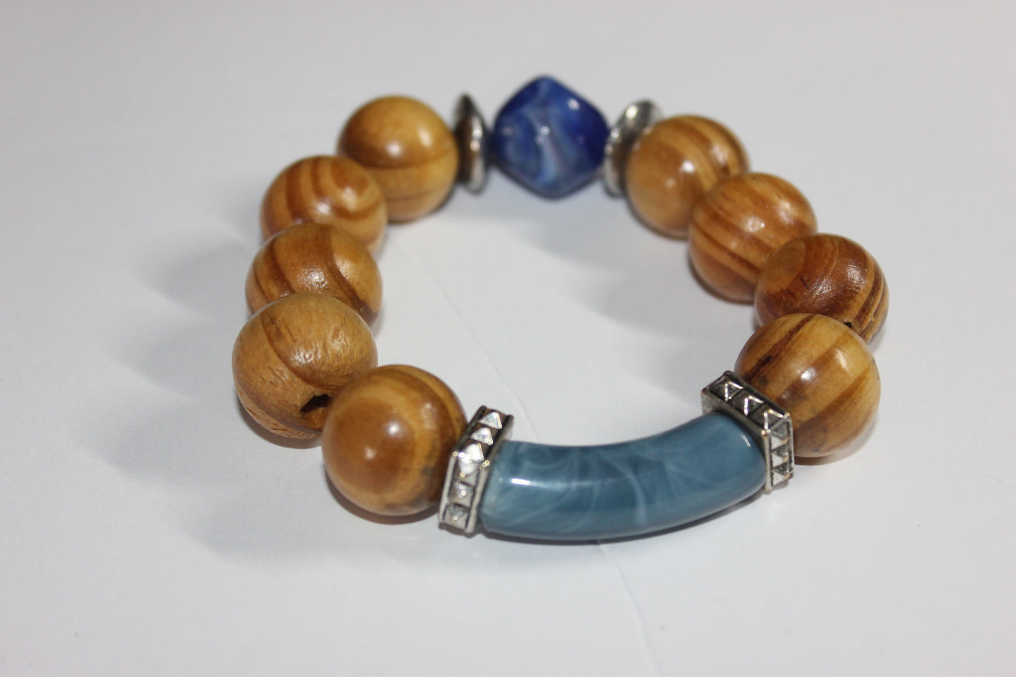 💪🏽MENSWEAR💪🏽 Tan & Blue Wood Beaded Bracelet