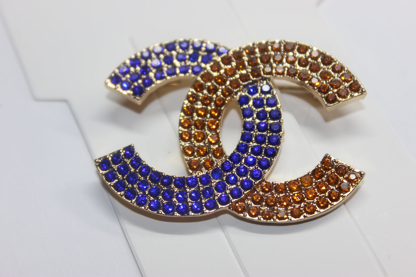 Brown/Blue & Gold Brooch Pin