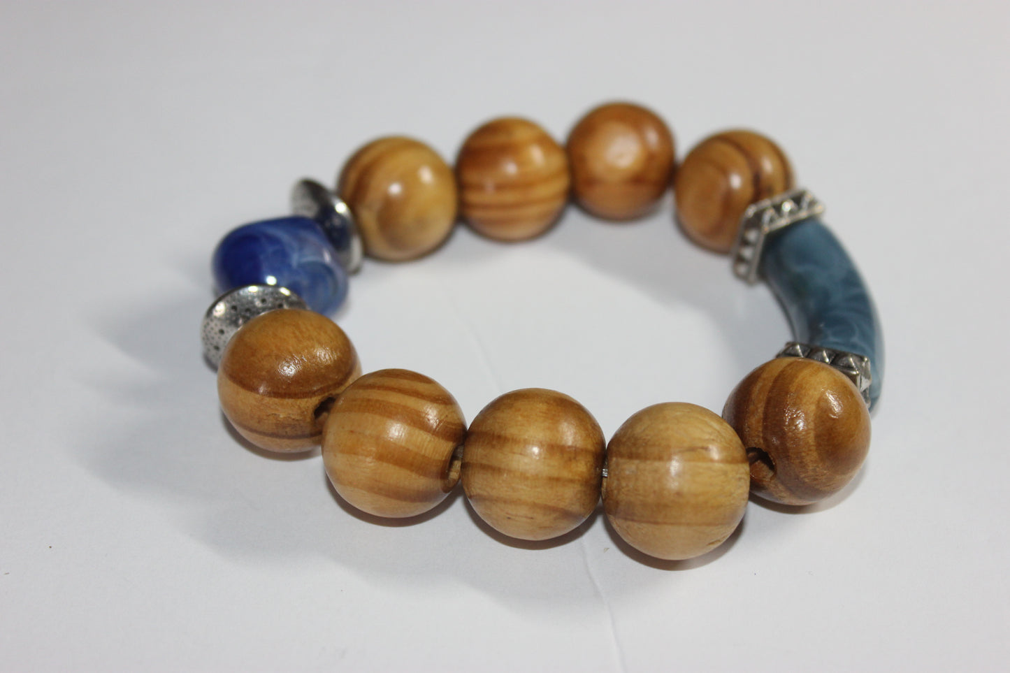 💪🏽MENSWEAR💪🏽 Tan & Blue Wood Beaded Bracelet