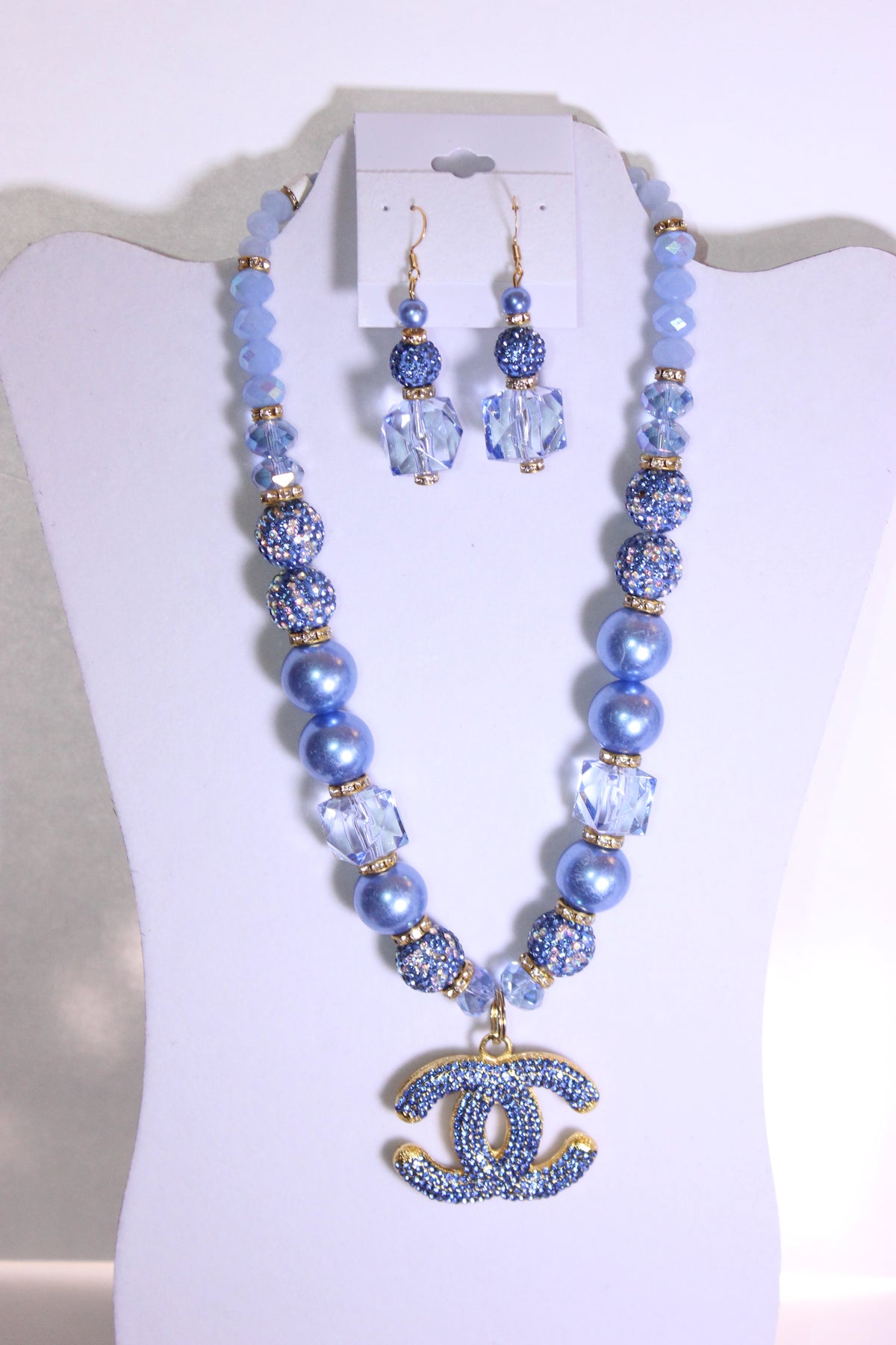 Light Blue Stonewashed Pearl & Rhinestone Charm Necklace & Earrings Set (Gold)