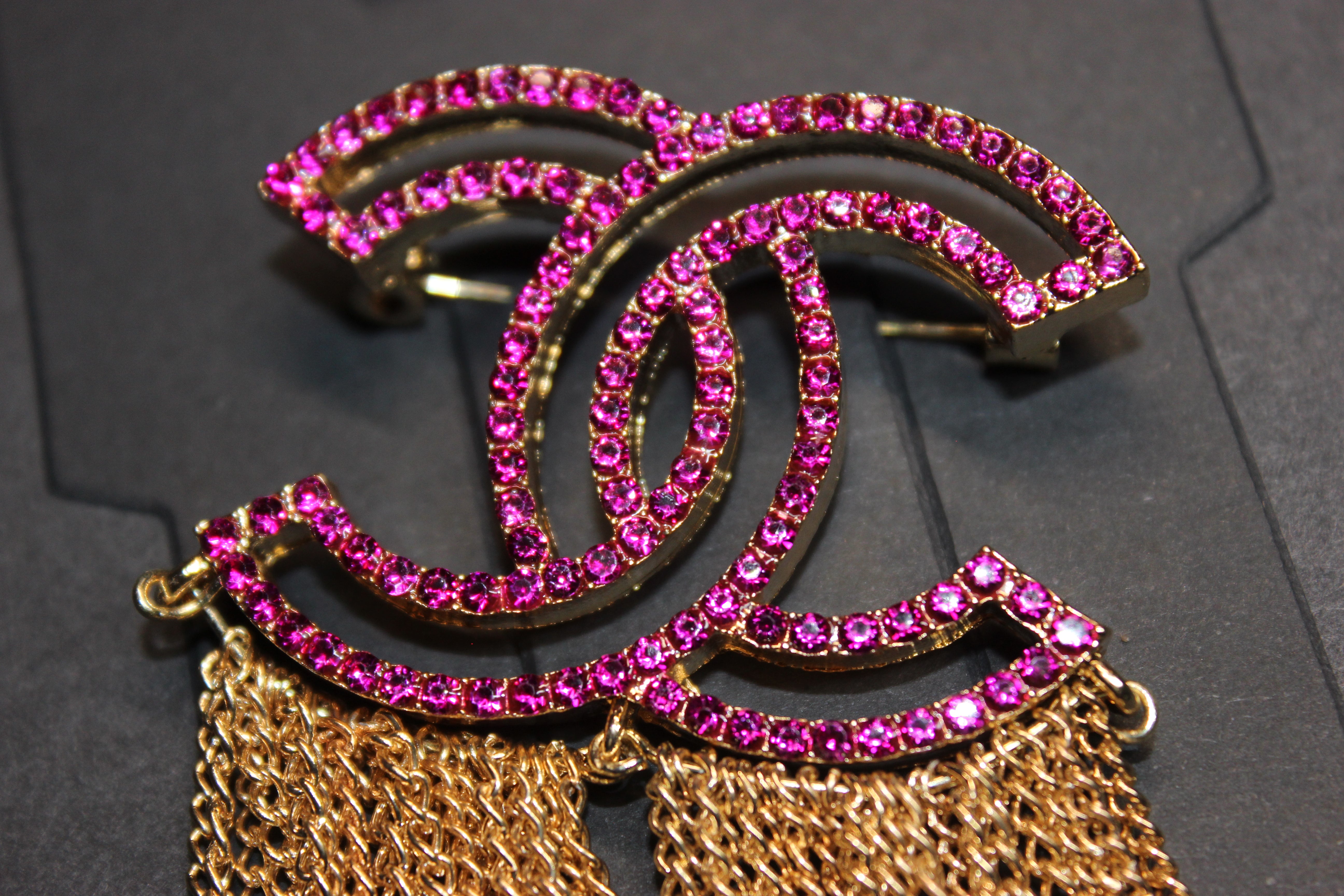 Hot Pink & Gold Chain Brooch Pin