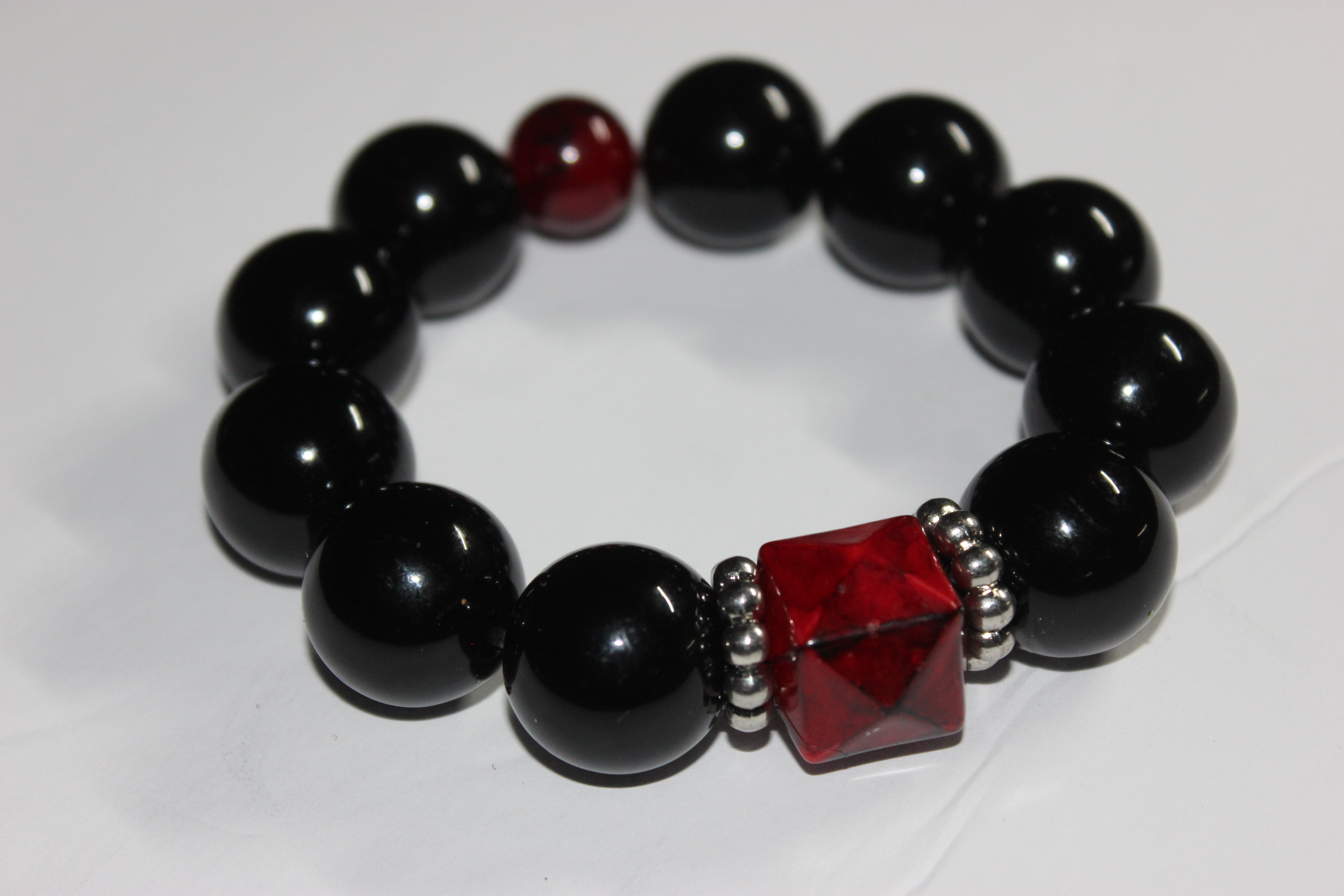 Red & Black Large Beaded Bracelet