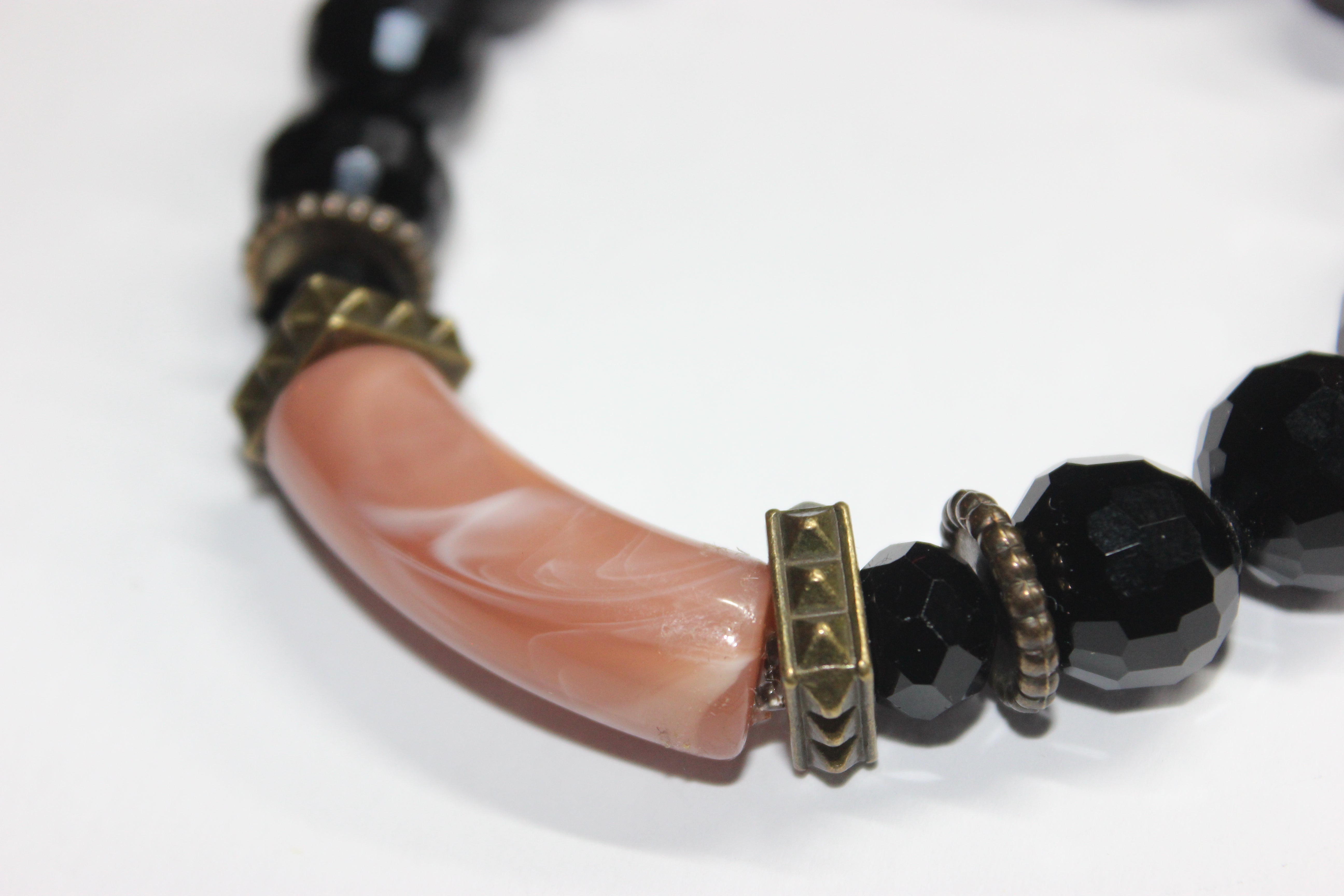 Lórc Black Ice Beaded Bracelet