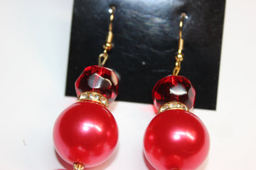 Shades Of Red w/ Gold Earrings
