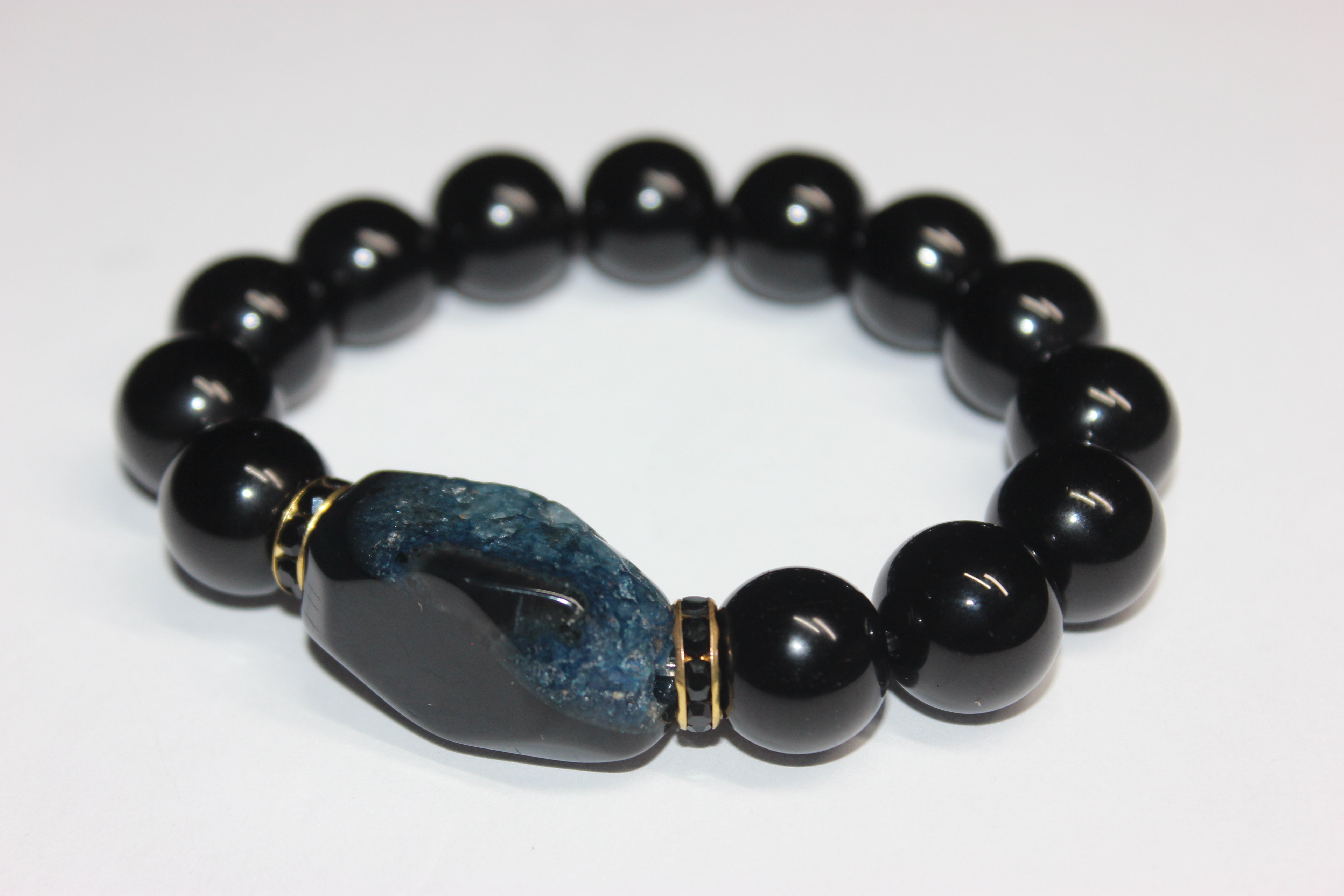 Artré Black Beaded Bracelet with Gold