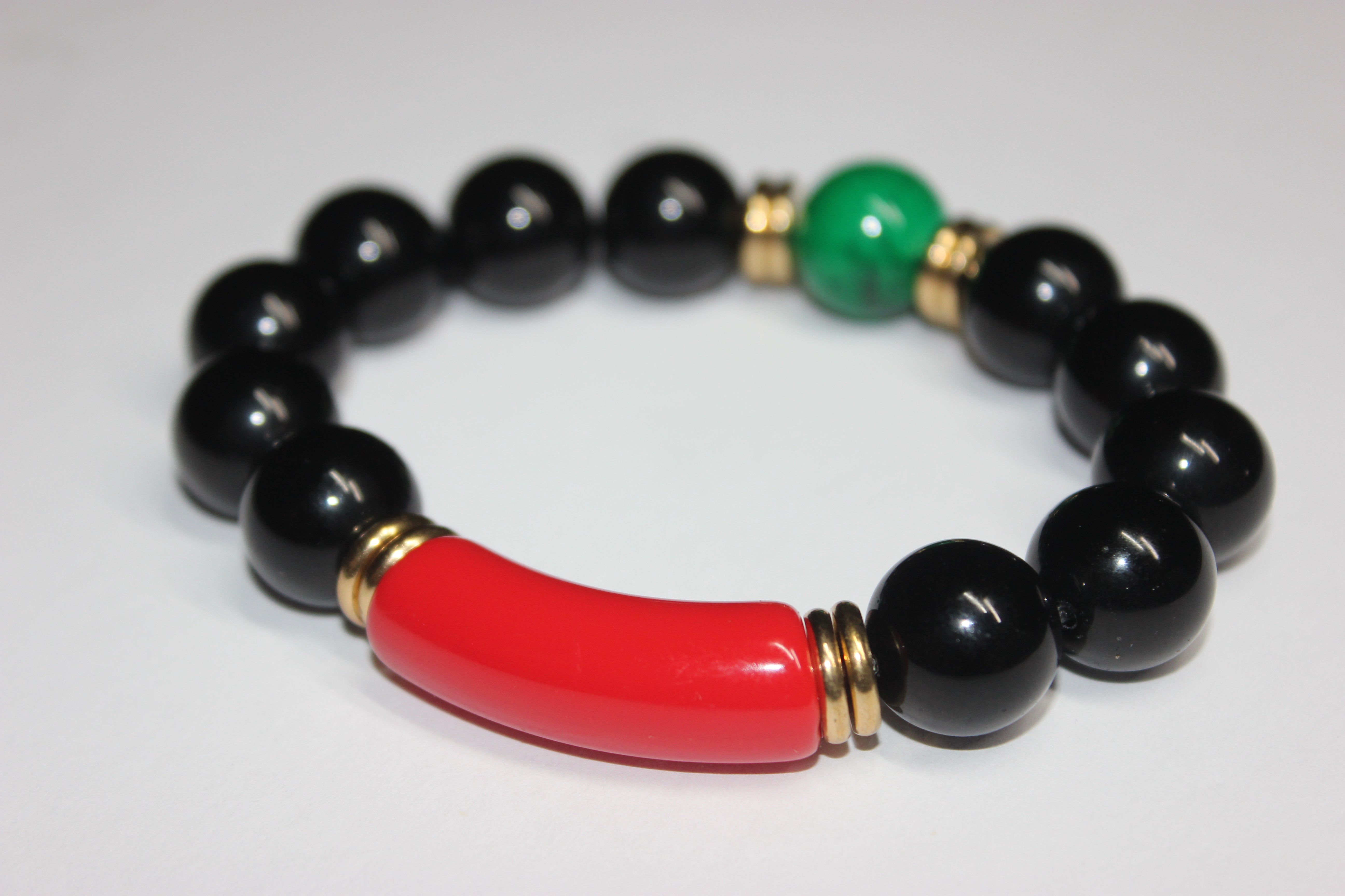 Black Red Green & Gold Beaded Bracelet