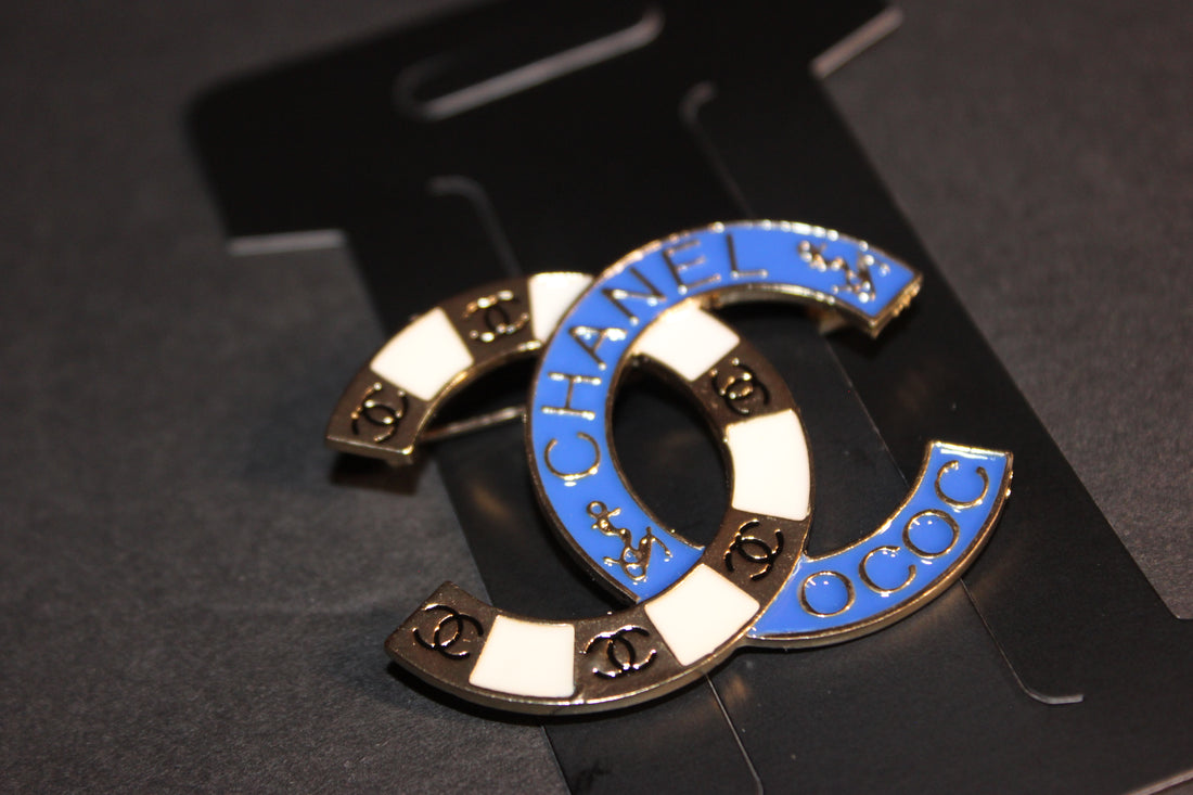 Blue Gold & White Brooch Pin