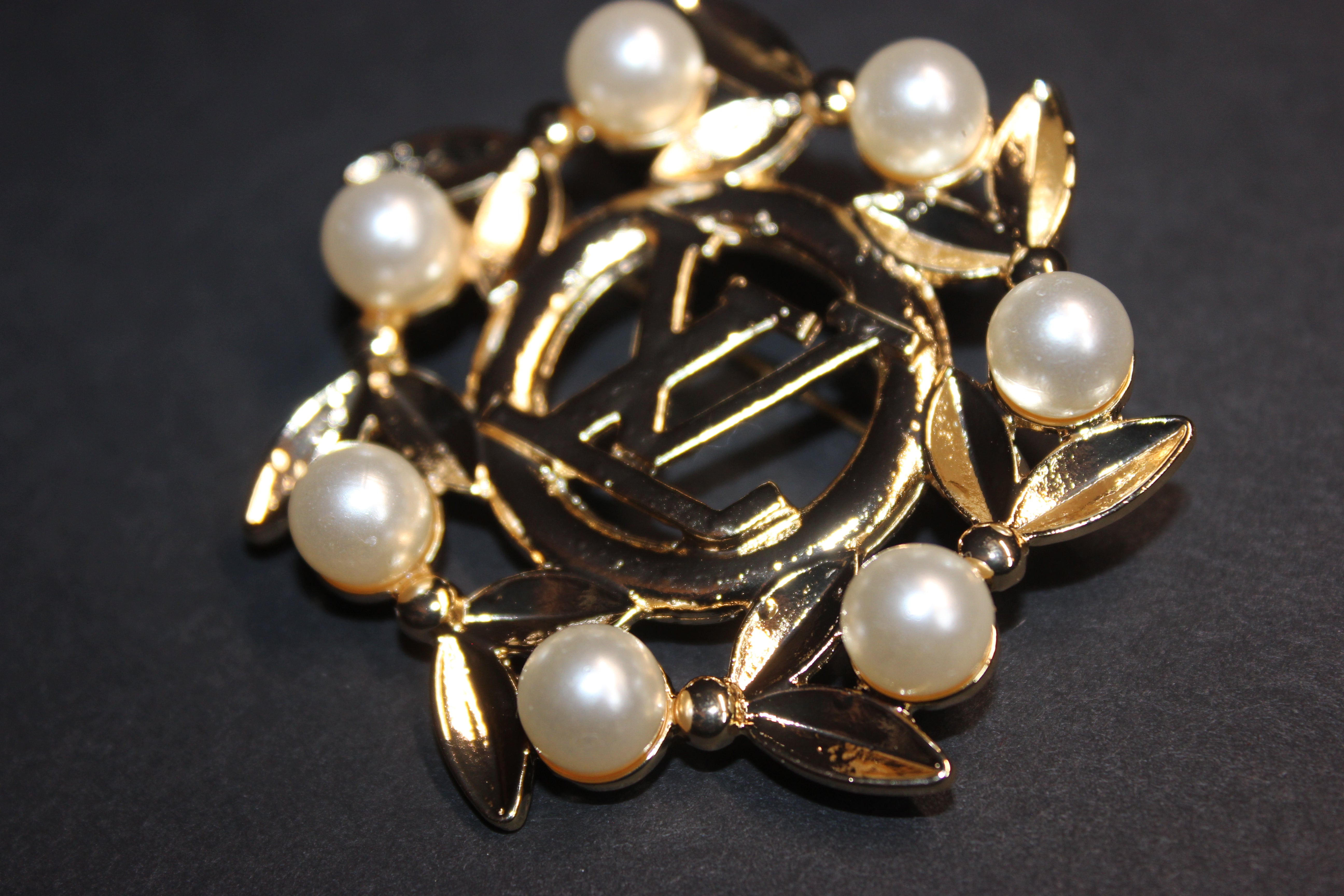 Gold & Pearl Brooch Pin