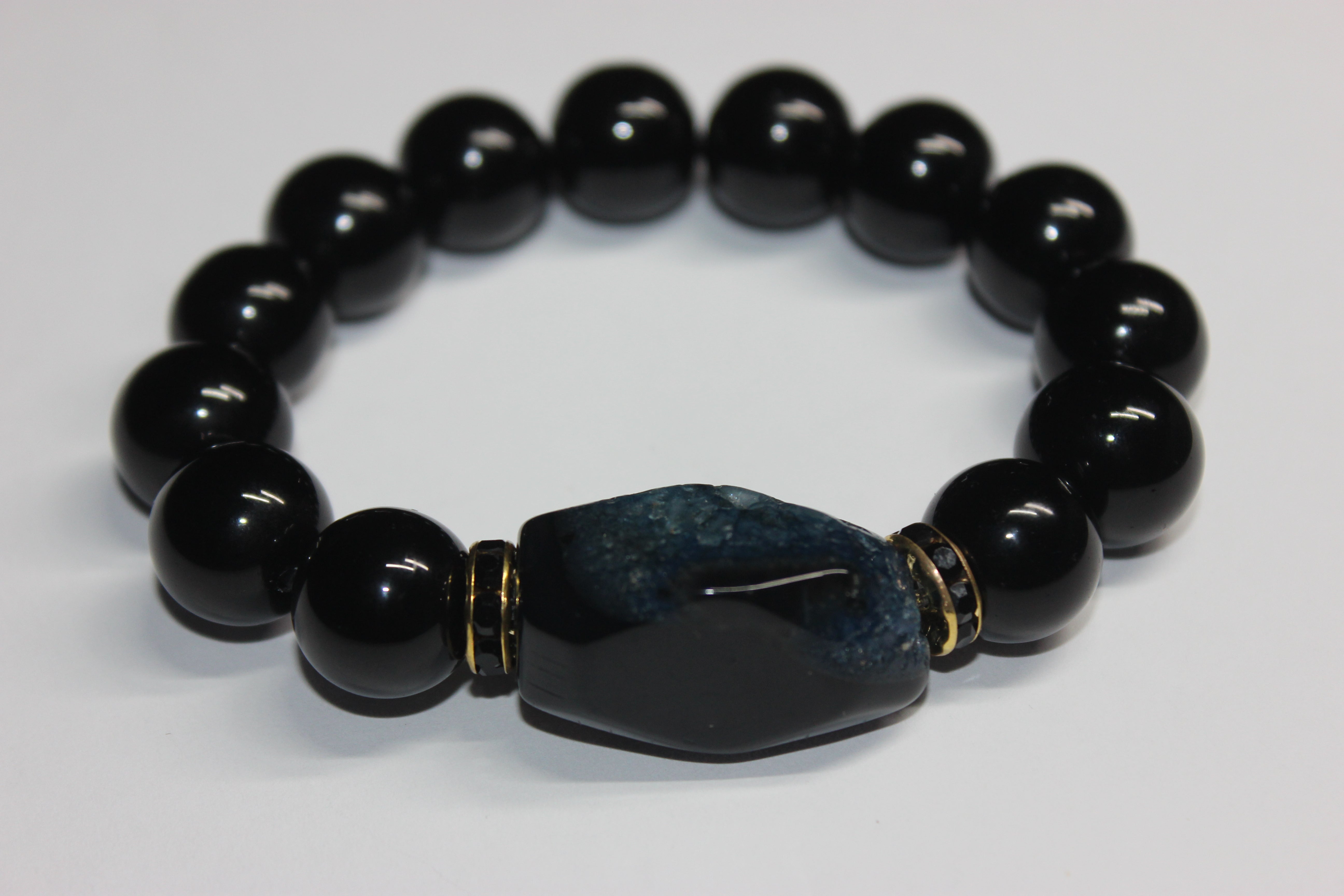 Artré Black Beaded Bracelet with Gold