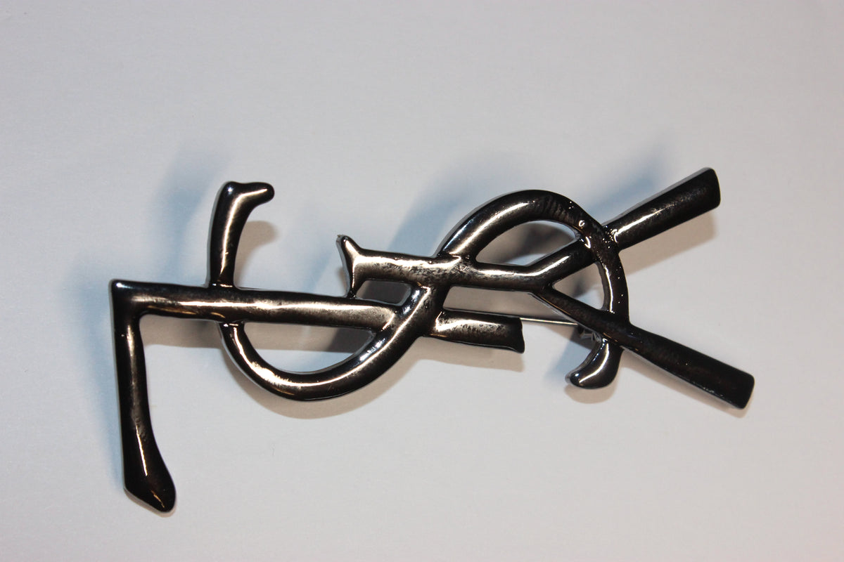 Black Brooch Pin