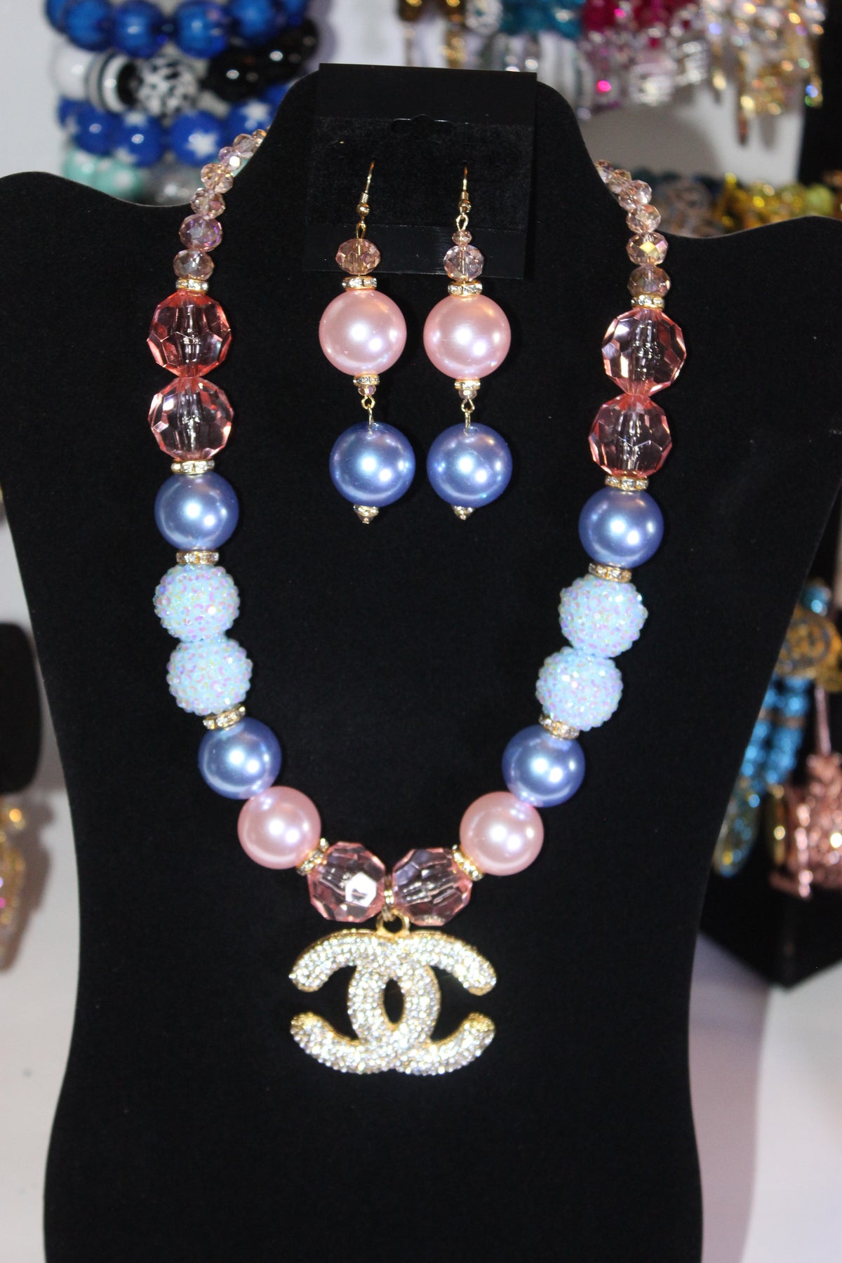 Shades Of Pink & Blue Pearl & Rhinestone Charm Necklace & Earrings Set (GOLD)