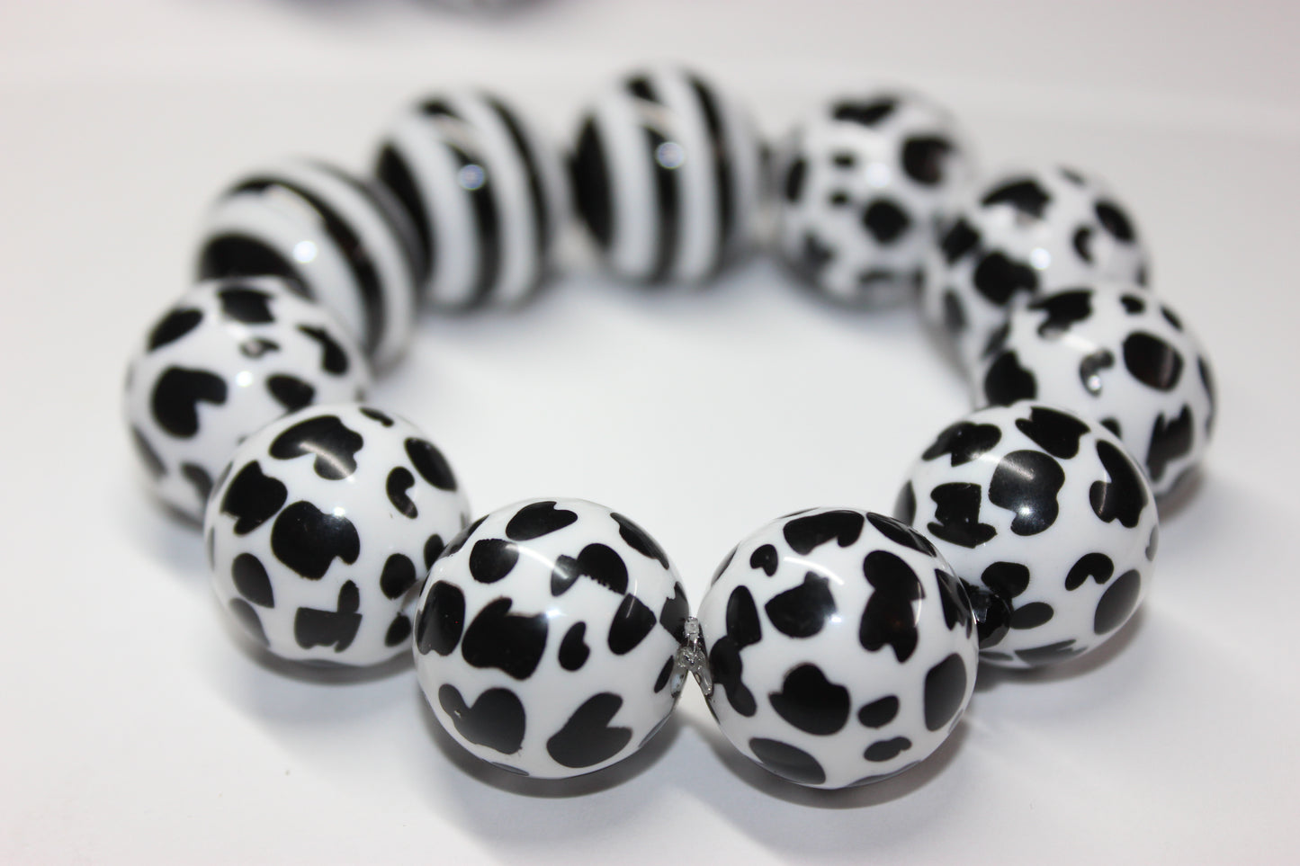 Black & White Large Beaded Bracelet