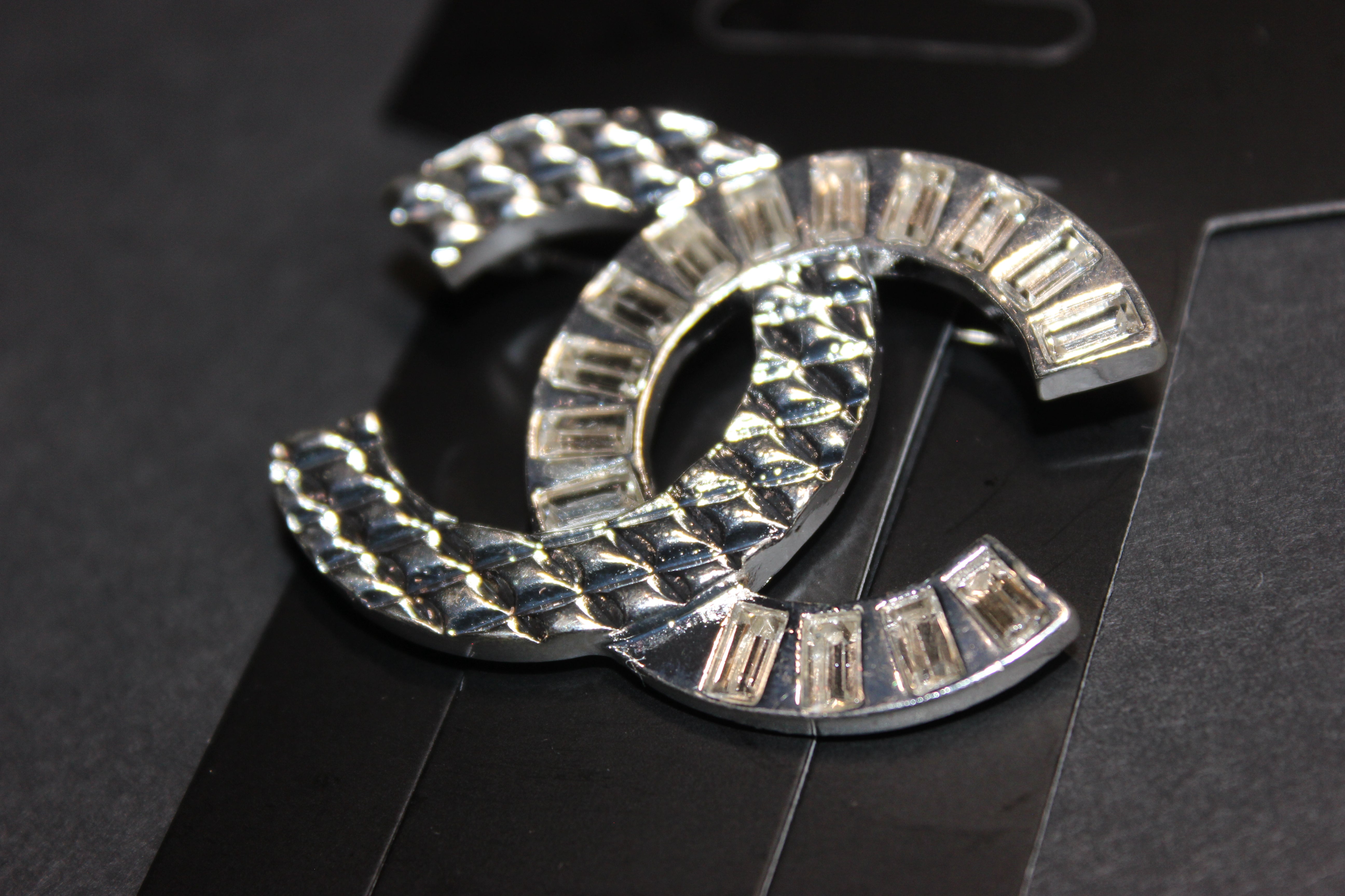 Silver Brooch Pin
