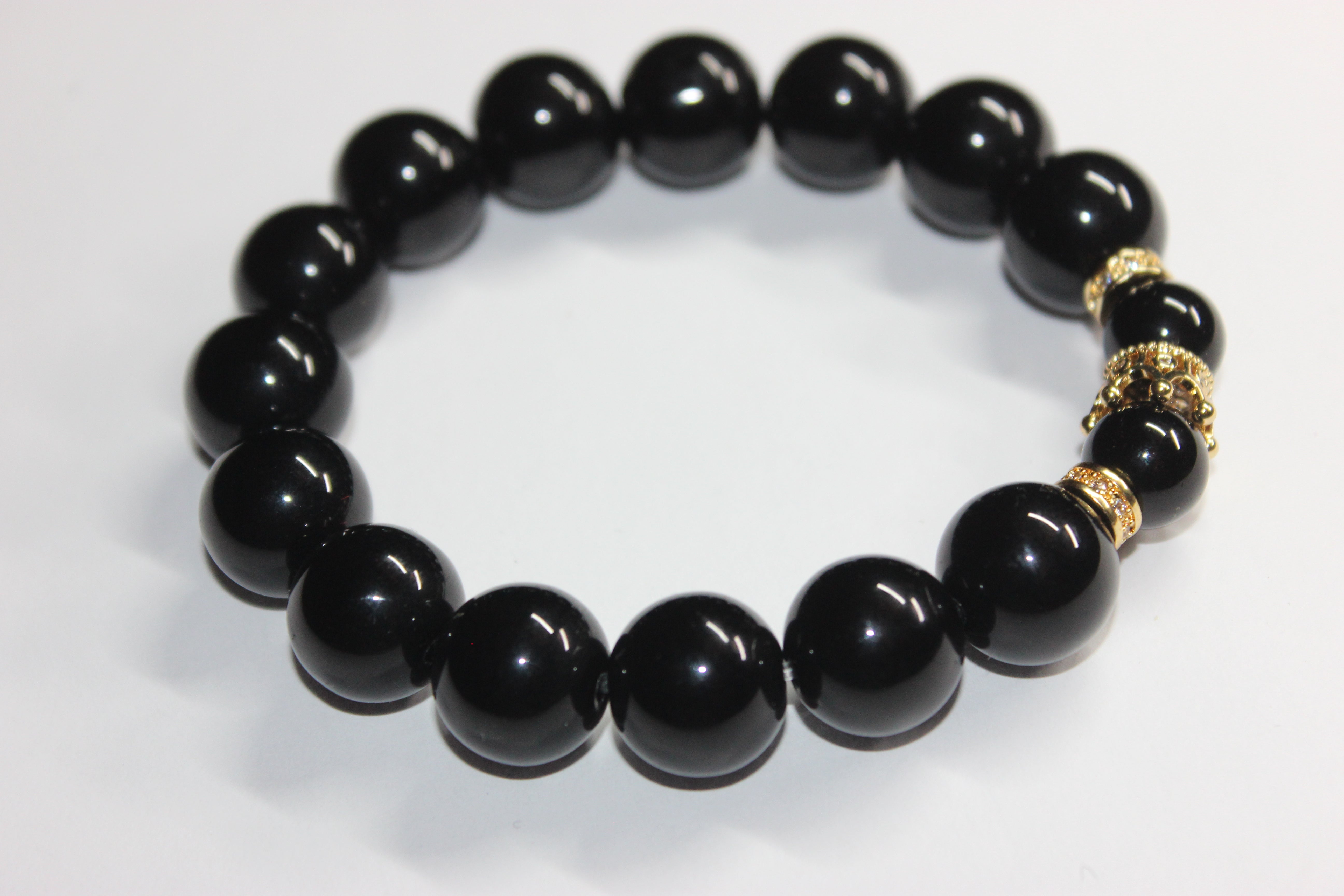 💪🏽 MENSWEAR 💪🏽  Black & Gold Crown Charm Bracelet