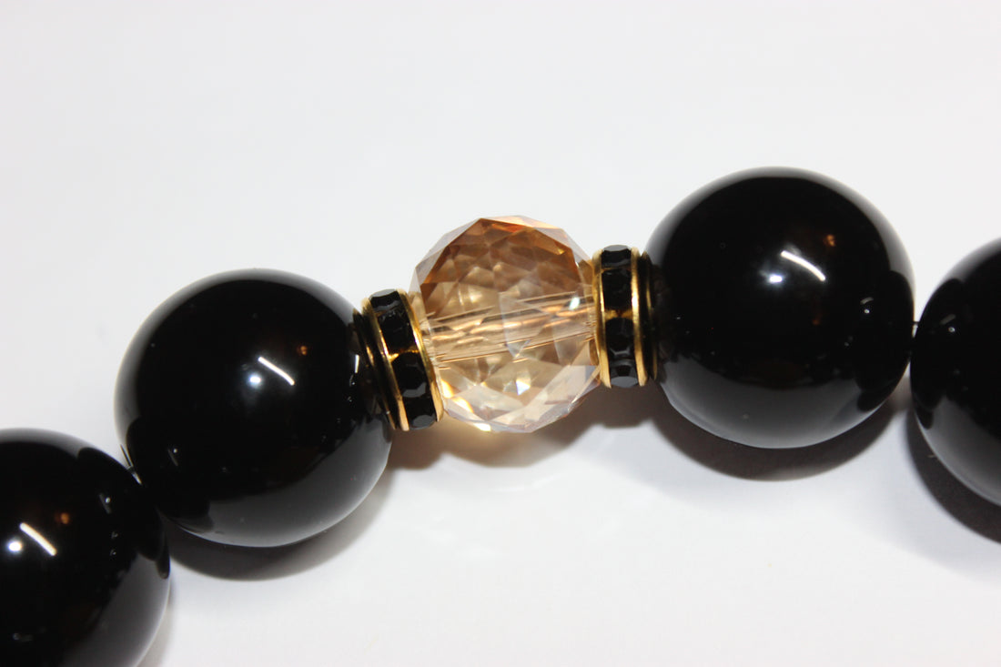 Shades Of Topaz & Black Large Beaded Bracelet