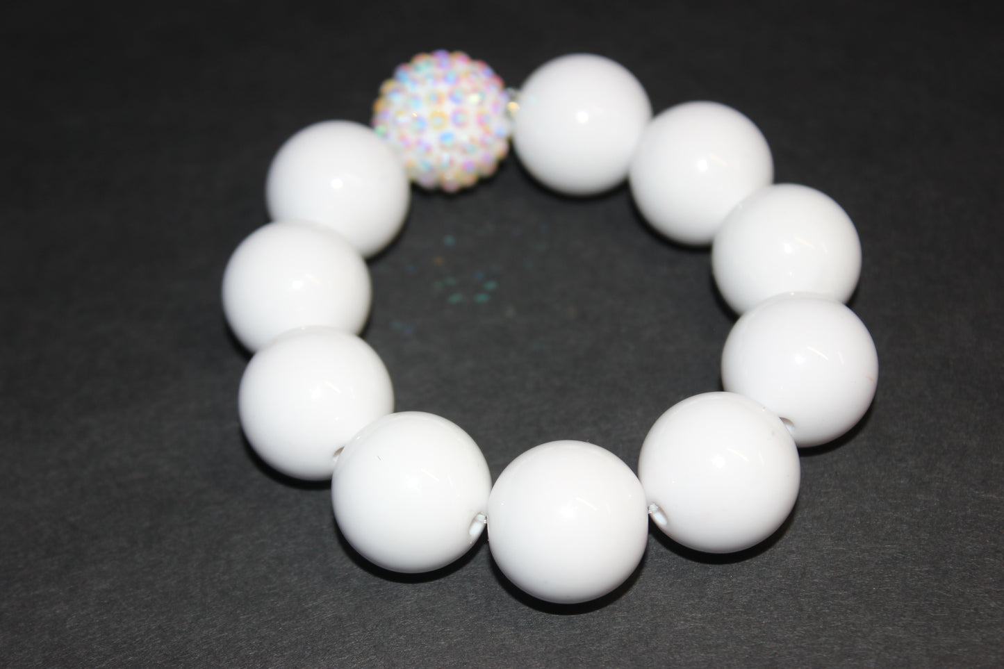 White Large Beaded Bracelet