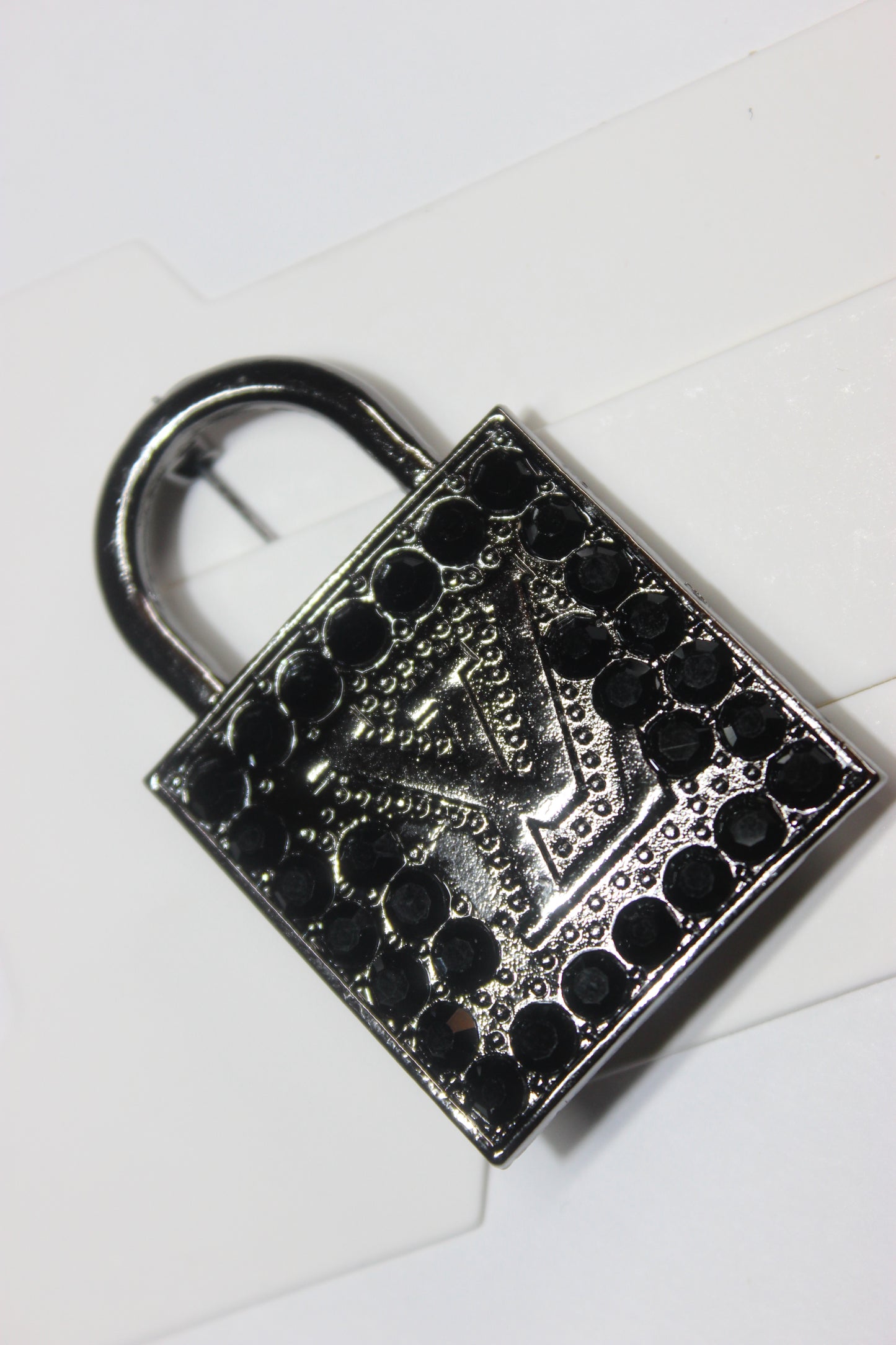 Rhinestone Black Brooch Pin