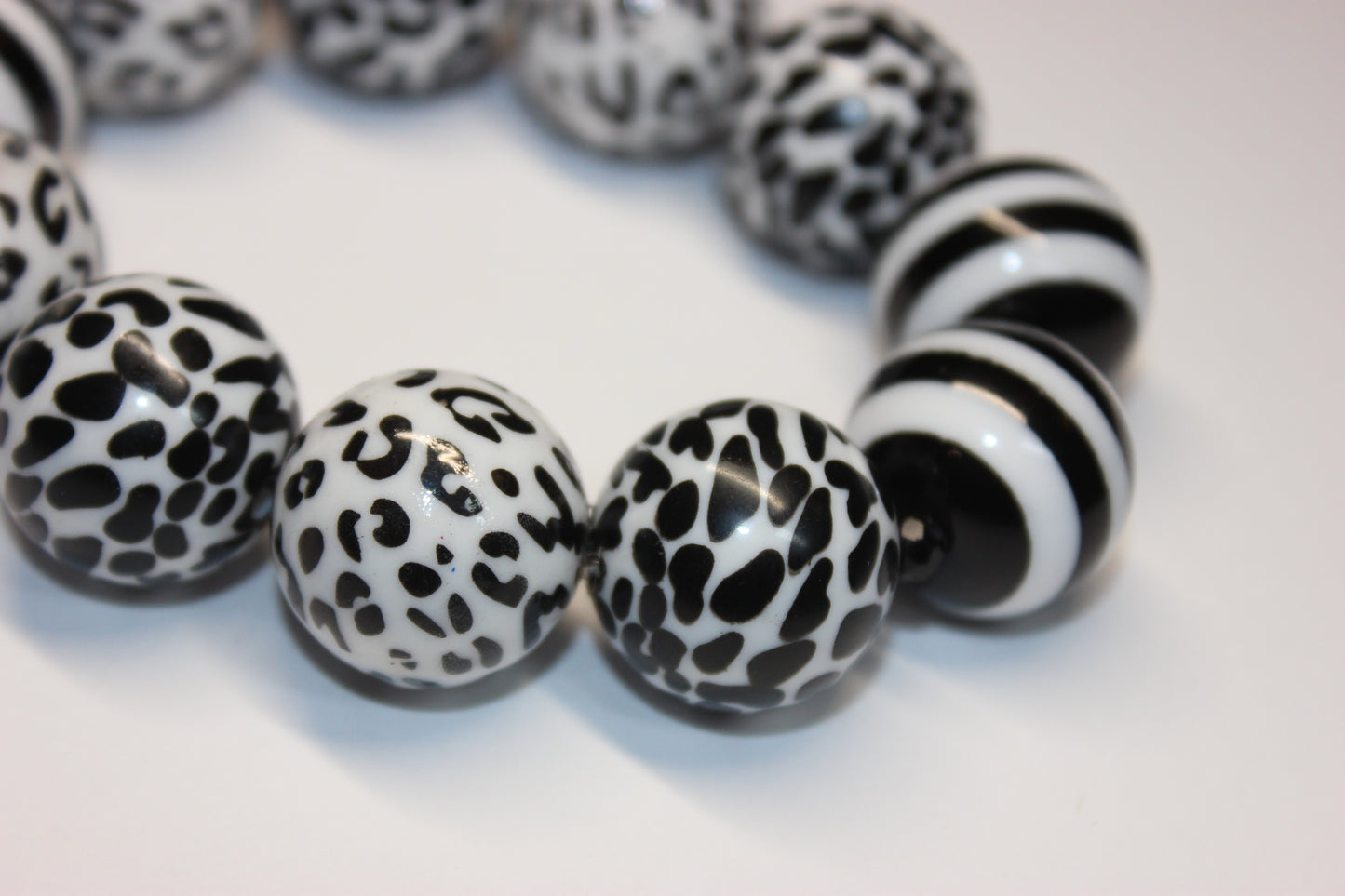 Black & White Large Beaded Bracelet