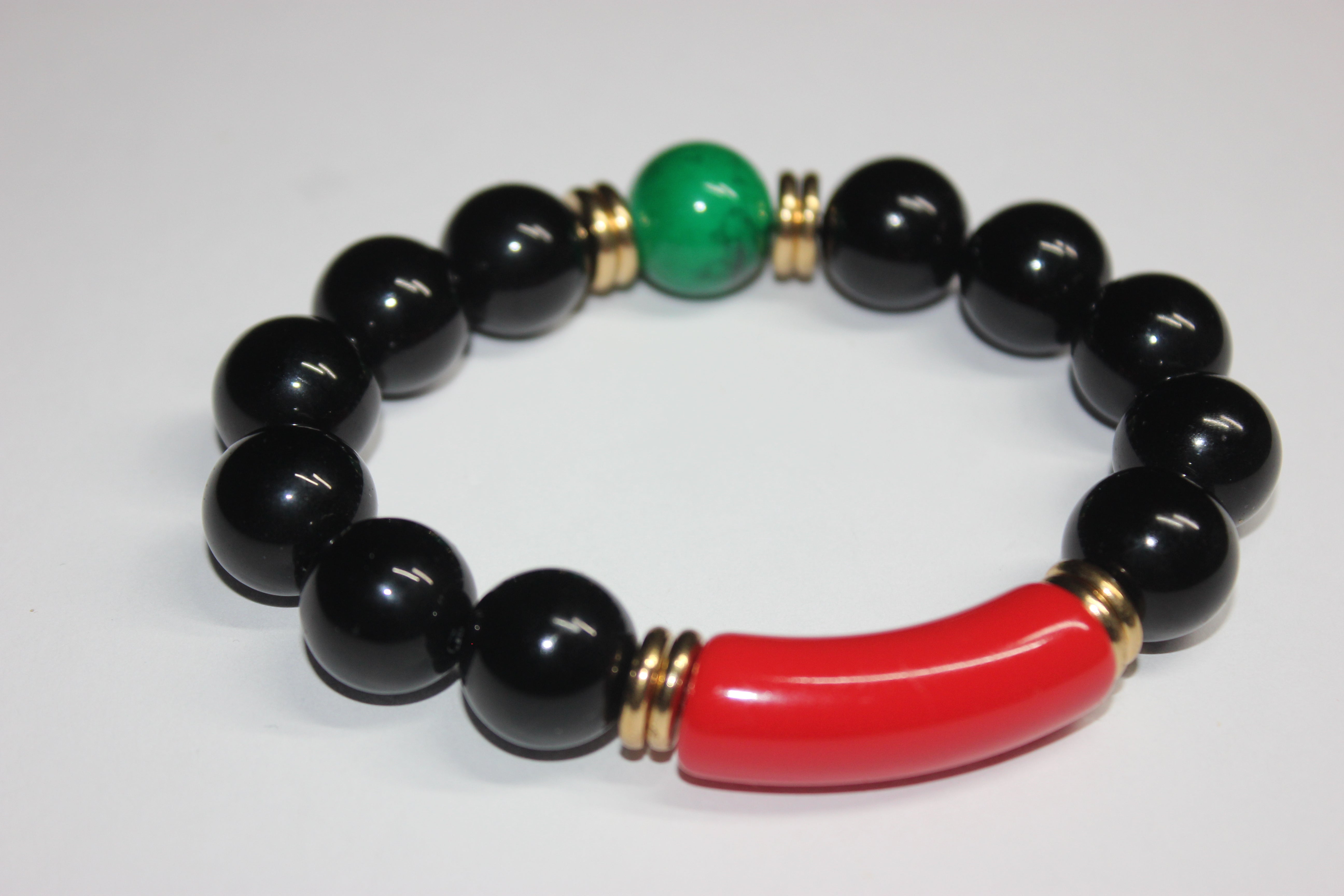 Black Red Green & Gold Beaded Bracelet
