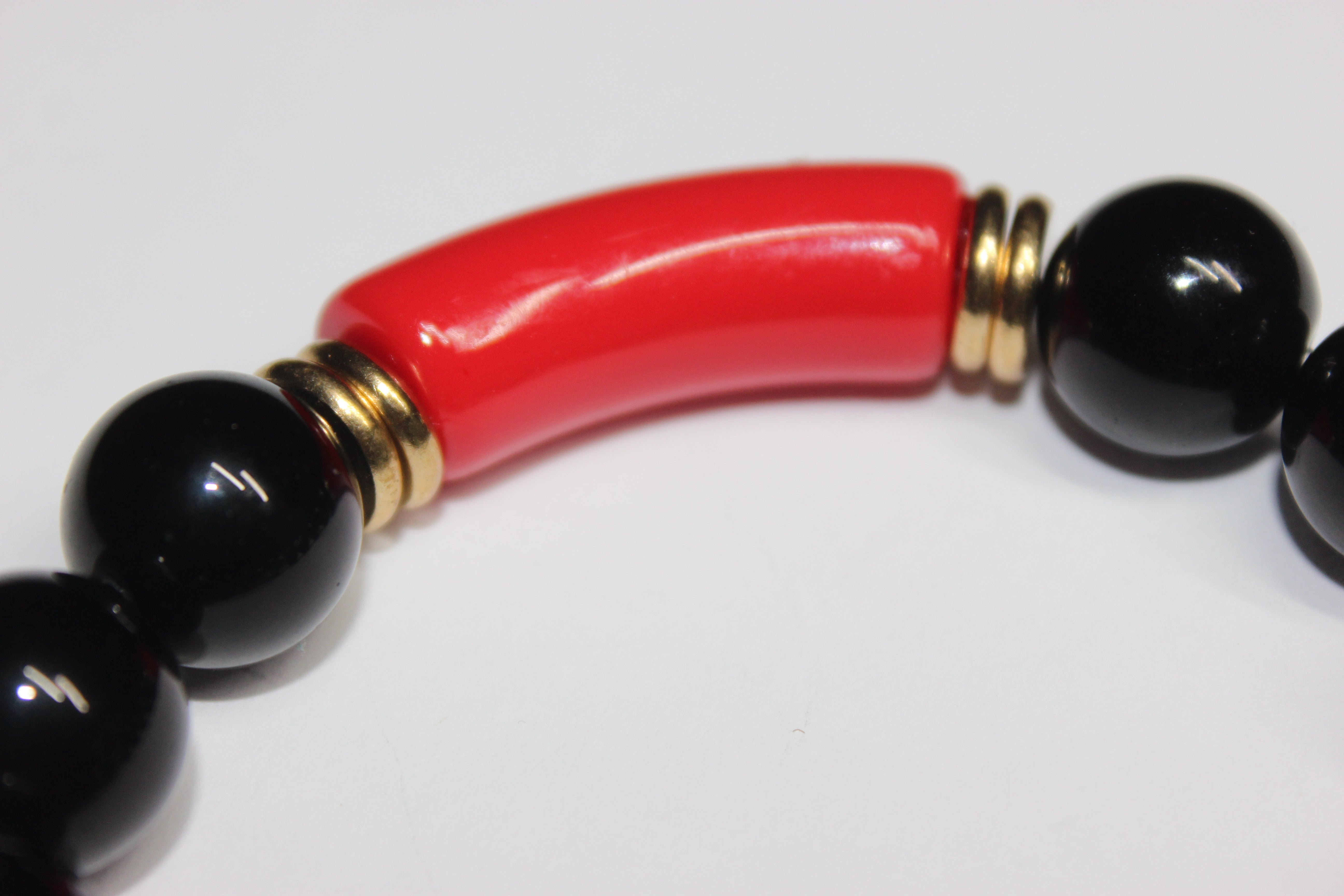 Black Red Green & Gold Beaded Bracelet