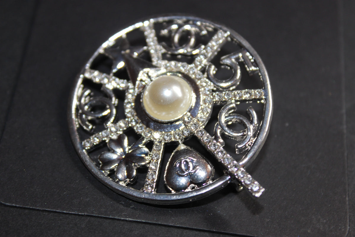Silver Pearl Brooch Pin