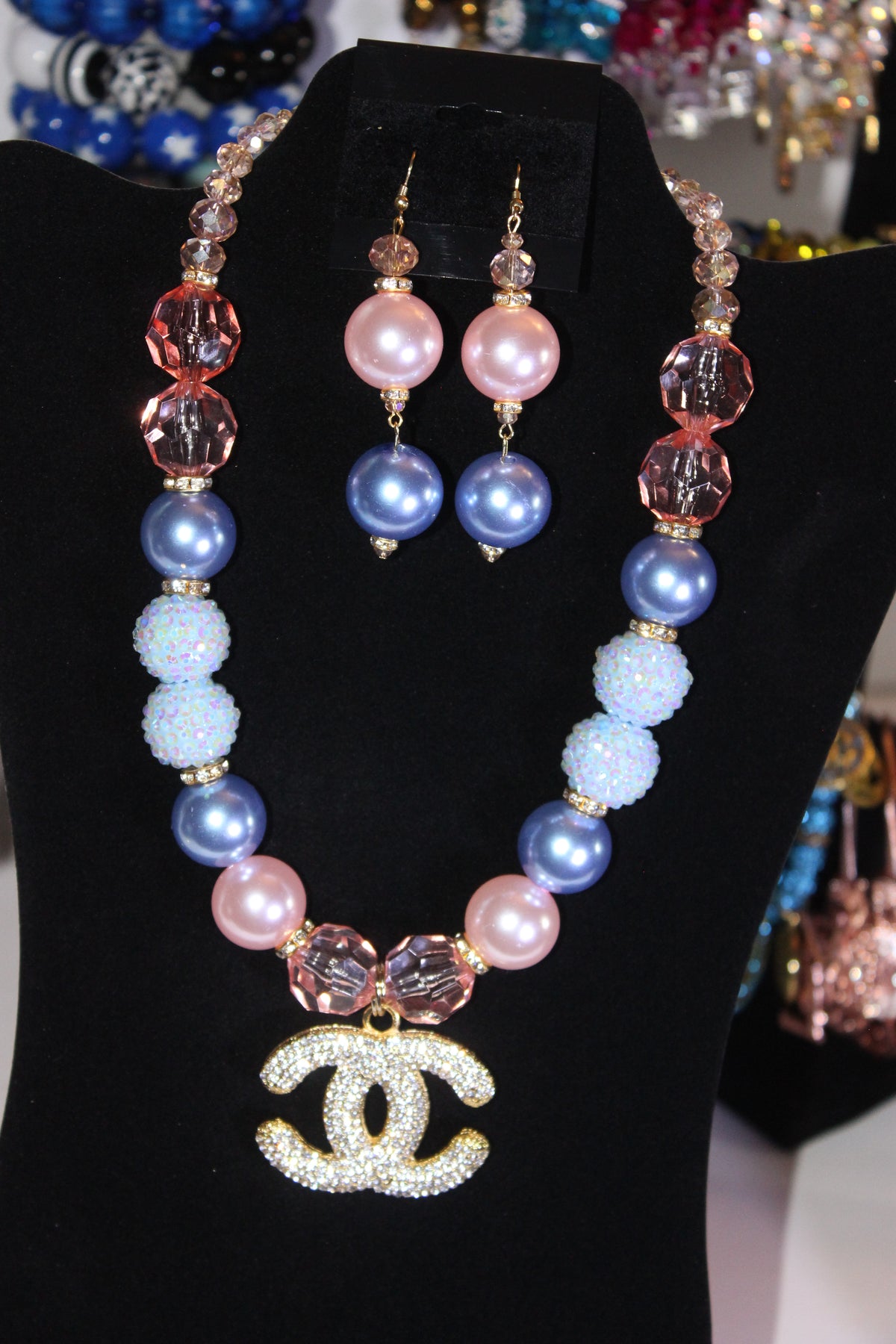 Shades Of Pink & Blue Pearl & Rhinestone Charm Necklace & Earrings Set (GOLD)