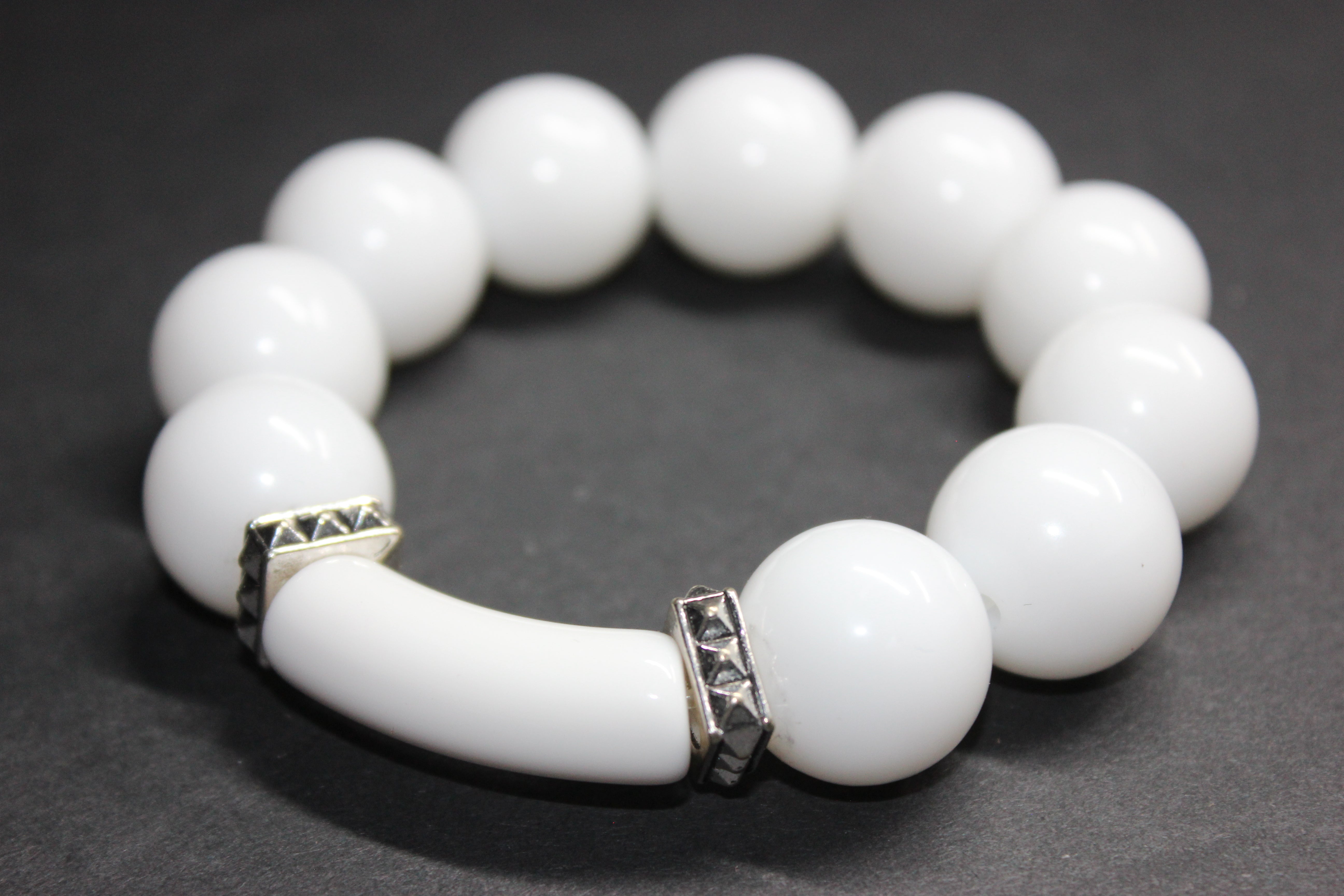 White & Silver Large Beaded Bracelet