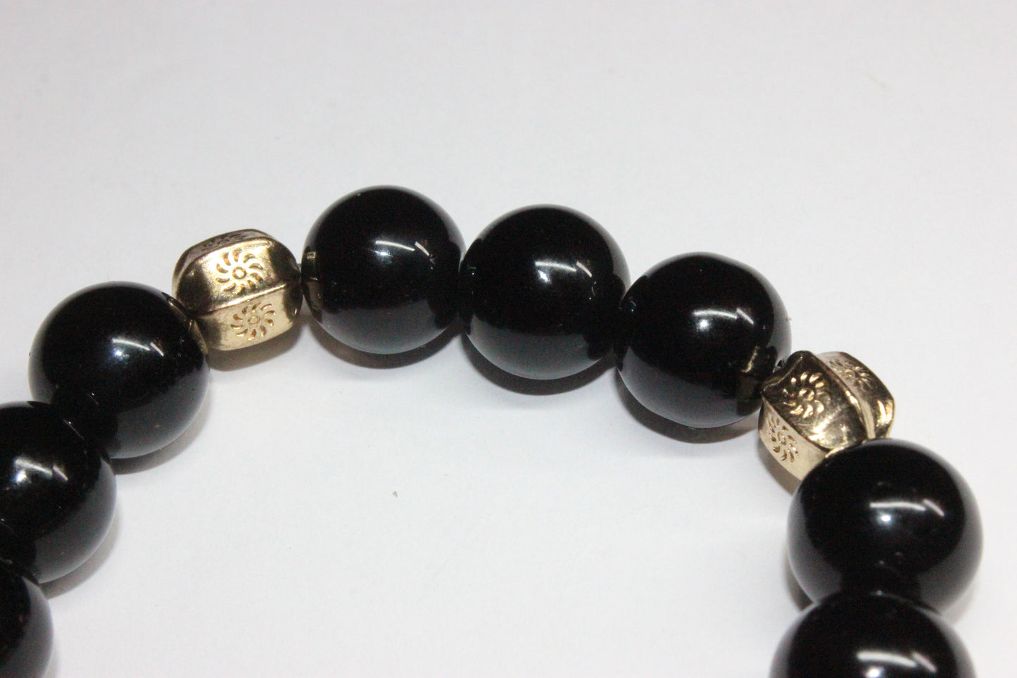Black & Coral Marble Beaded Bracelet Set In Gold