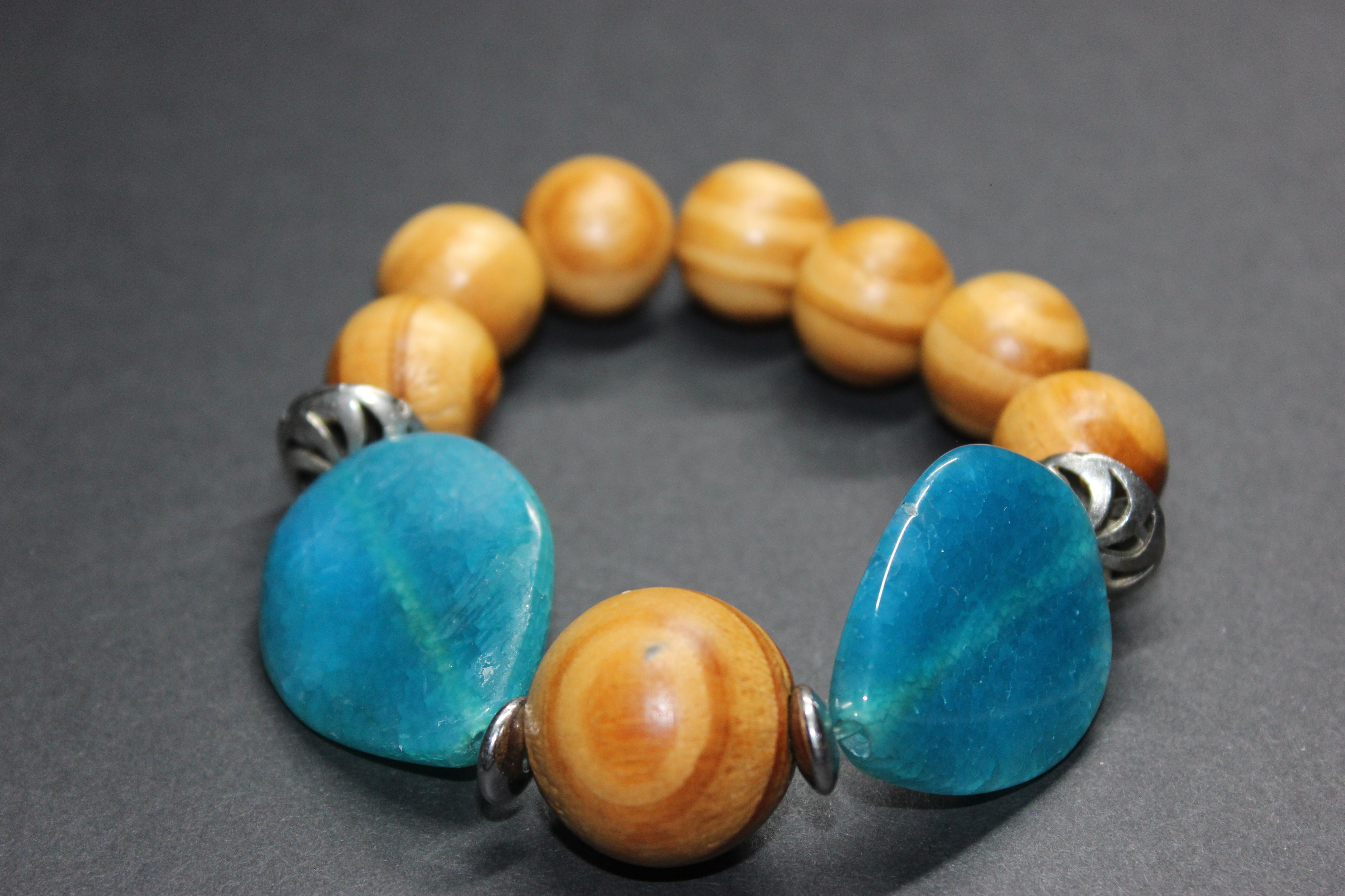 Denari Wooden Large Beaded Bracelet
