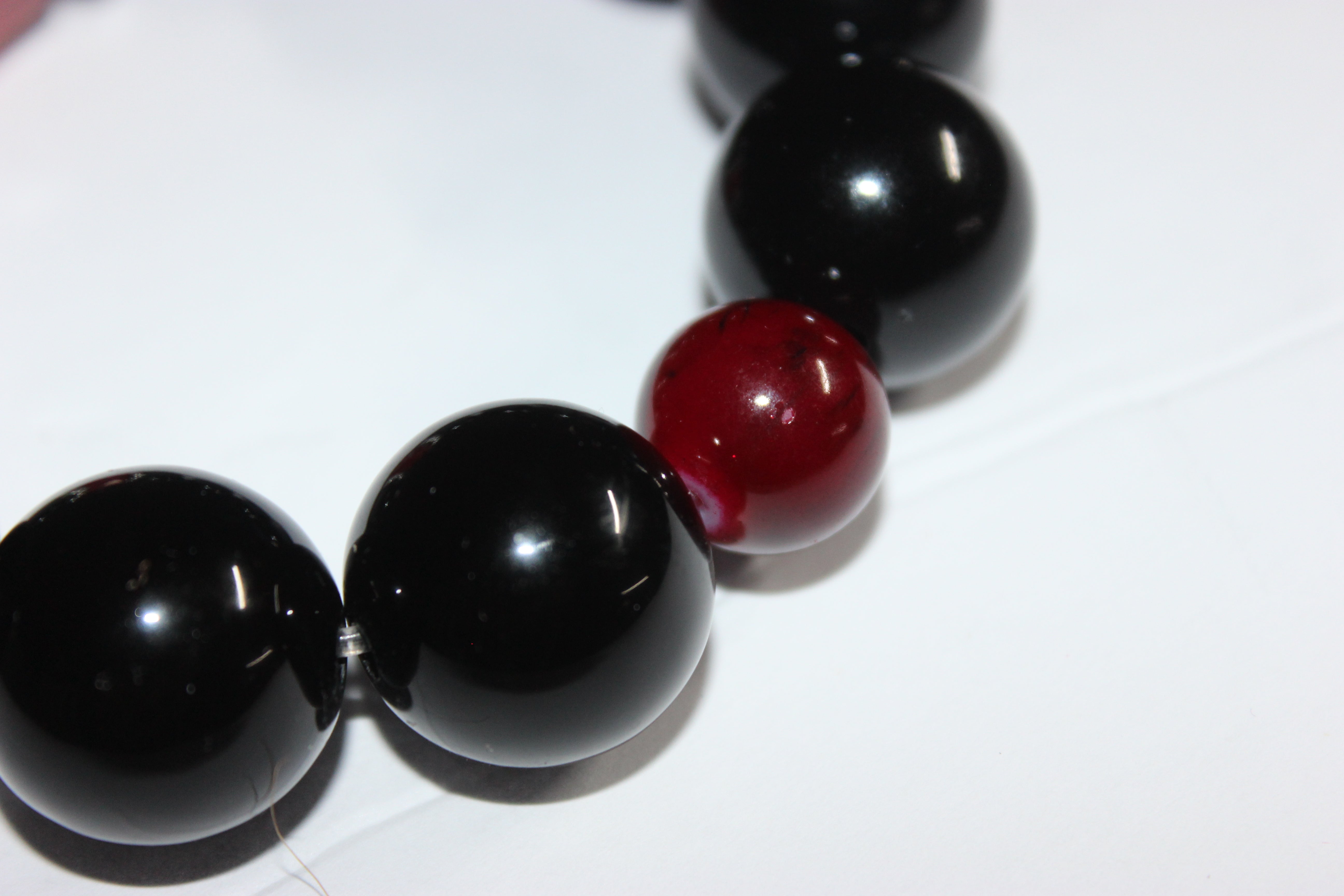 Red & Black Large Beaded Bracelet