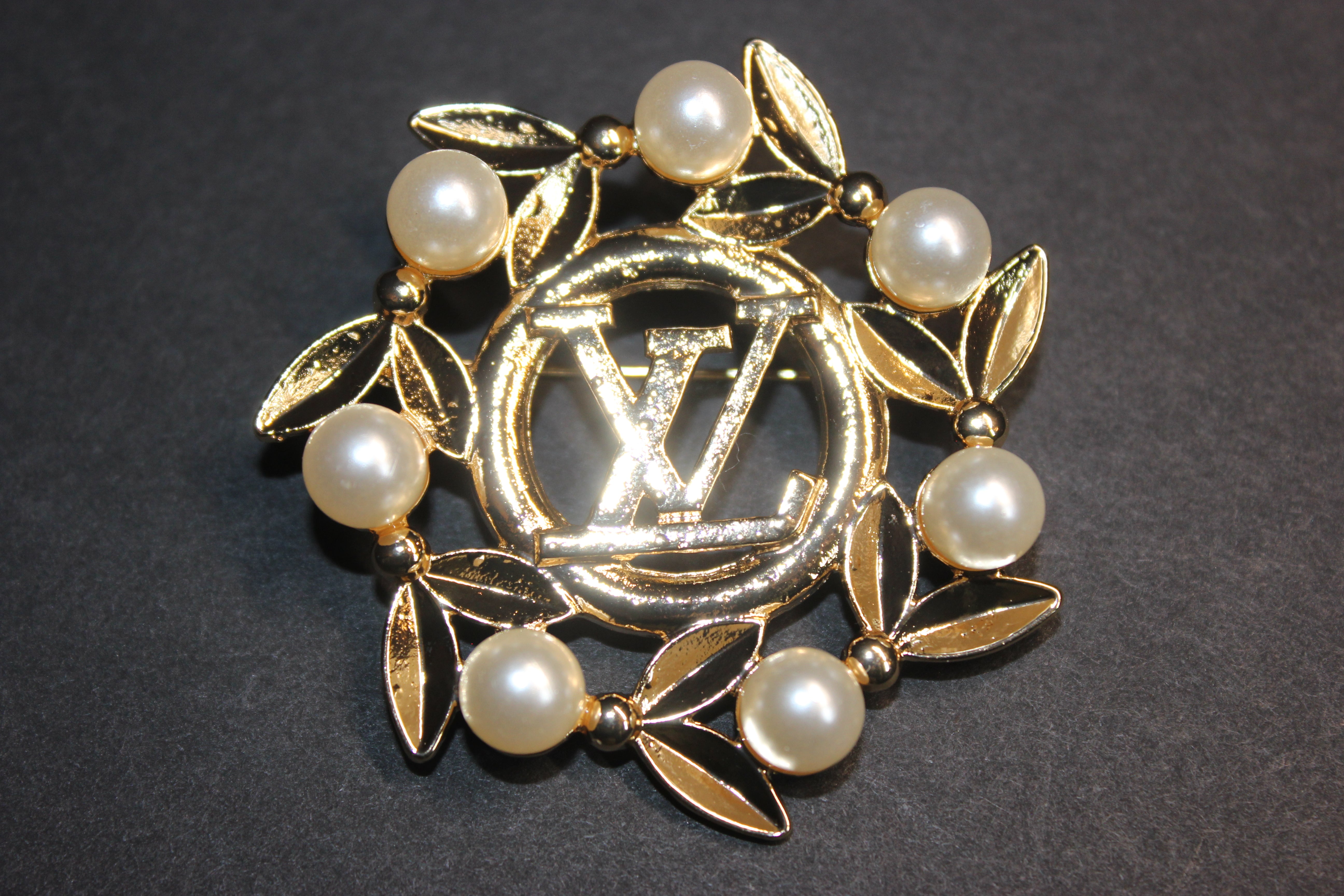 Gold & Pearl Brooch Pin