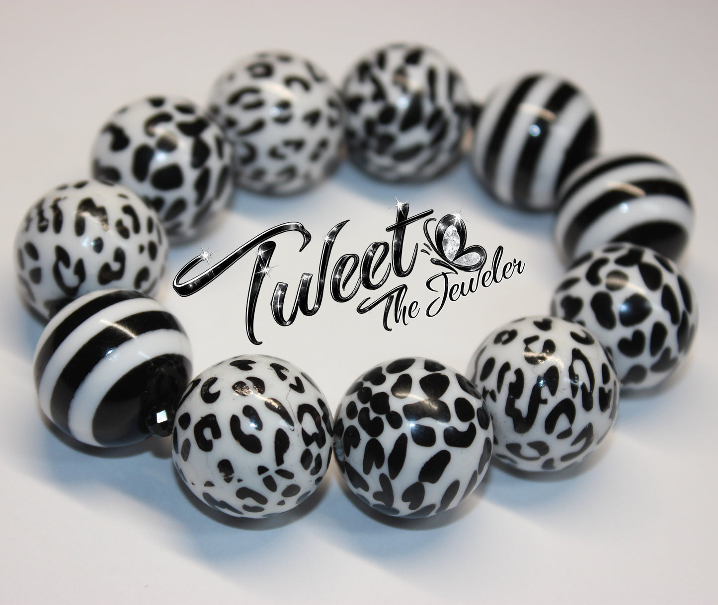 Black & White Large Beaded Bracelet