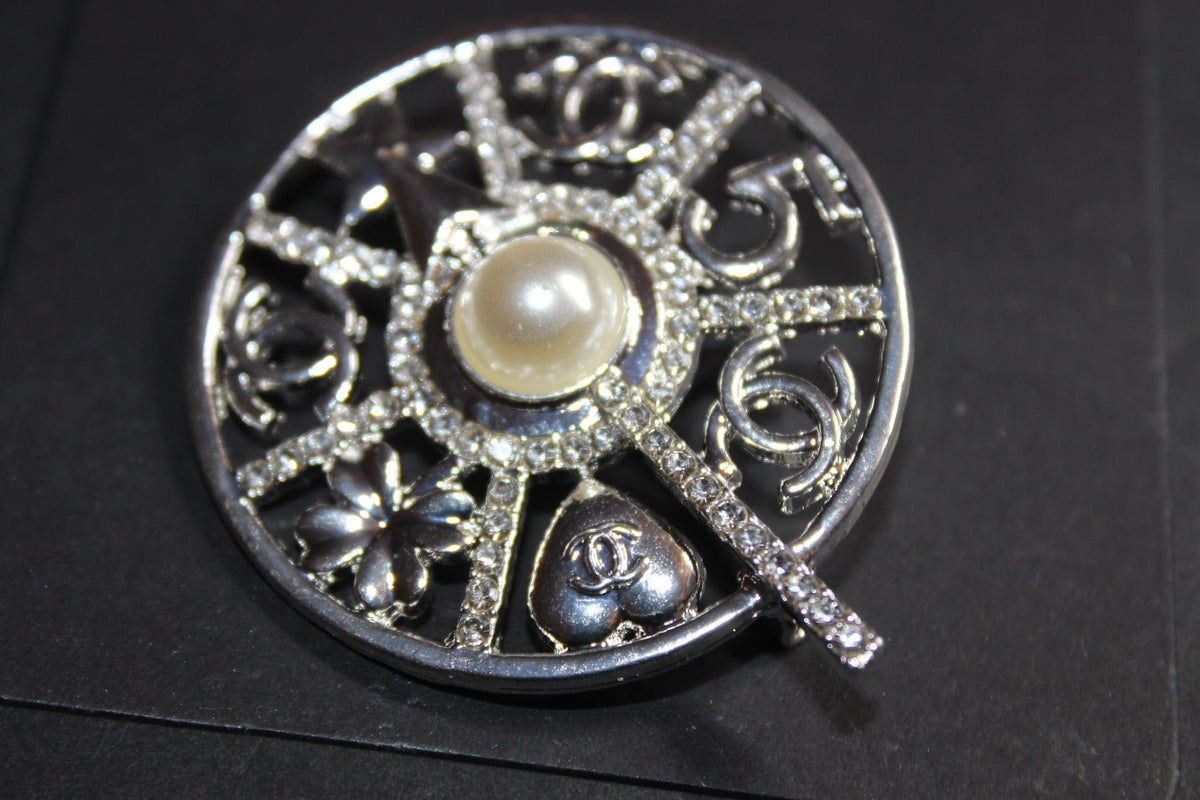 Silver Pearl Brooch Pin