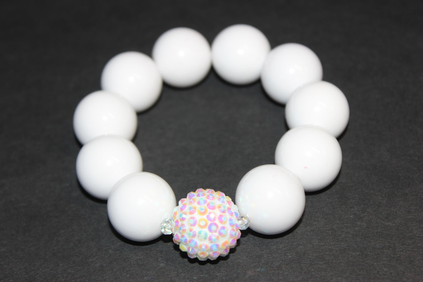 White Large Beaded Bracelet