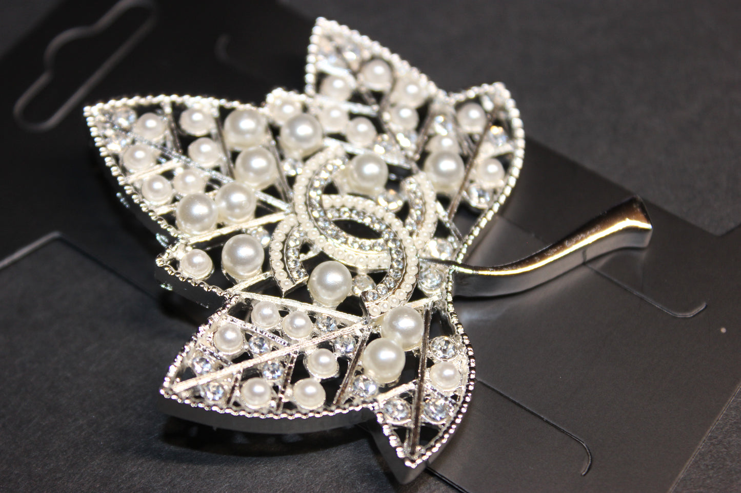 Pearl & Silver Brooch Pin