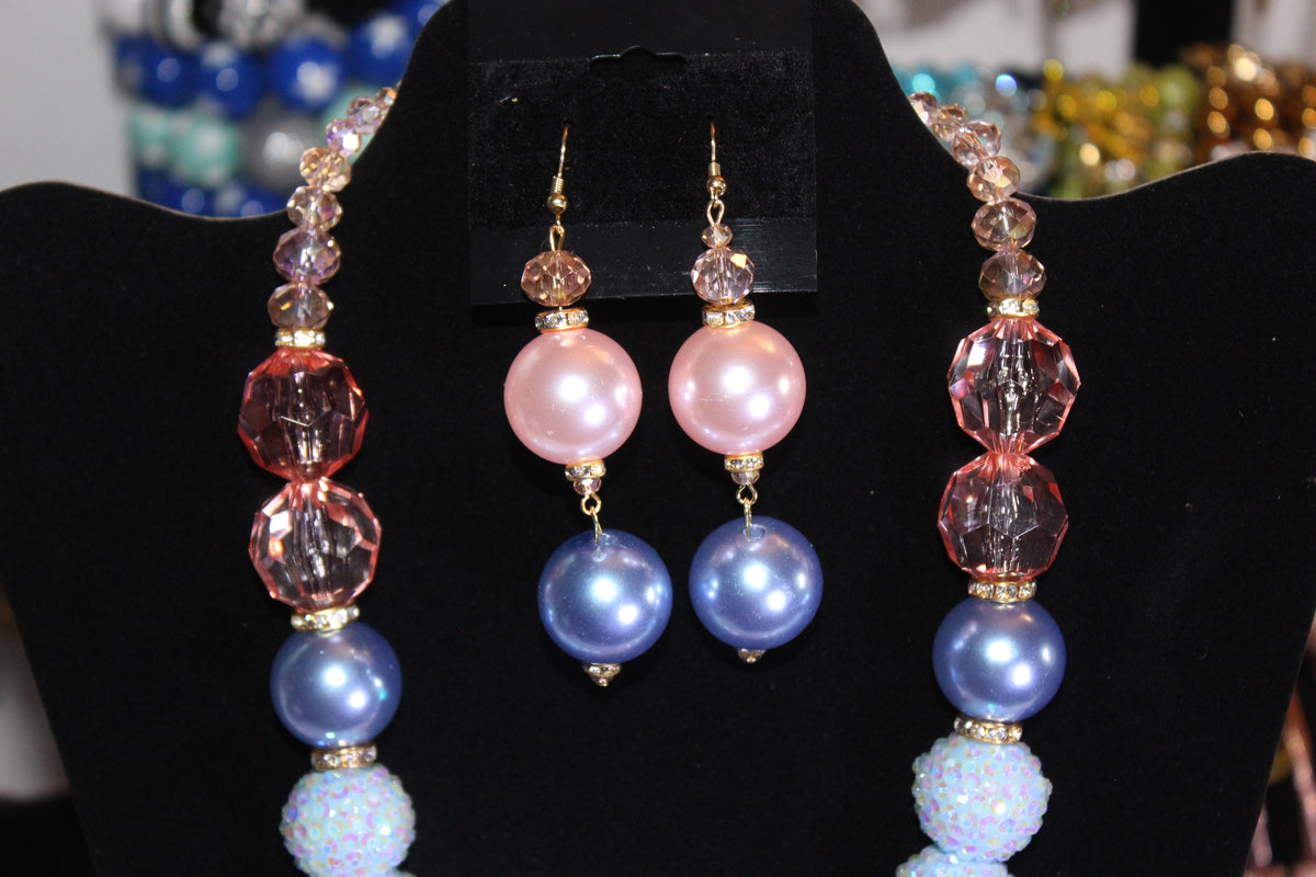 Shades Of Pink & Blue Pearl & Rhinestone Charm Necklace & Earrings Set (GOLD)