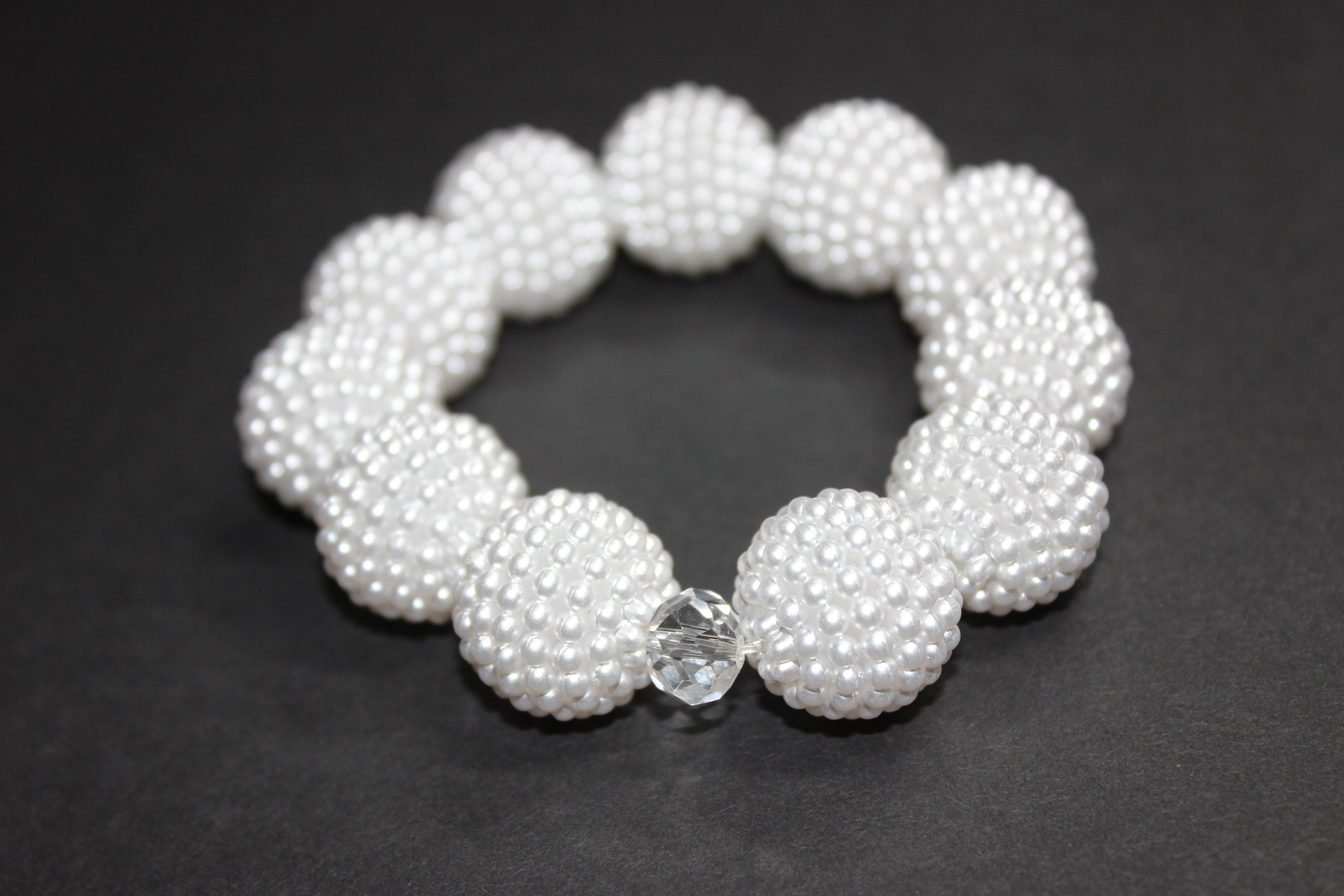 White Large Pearl Bracelet