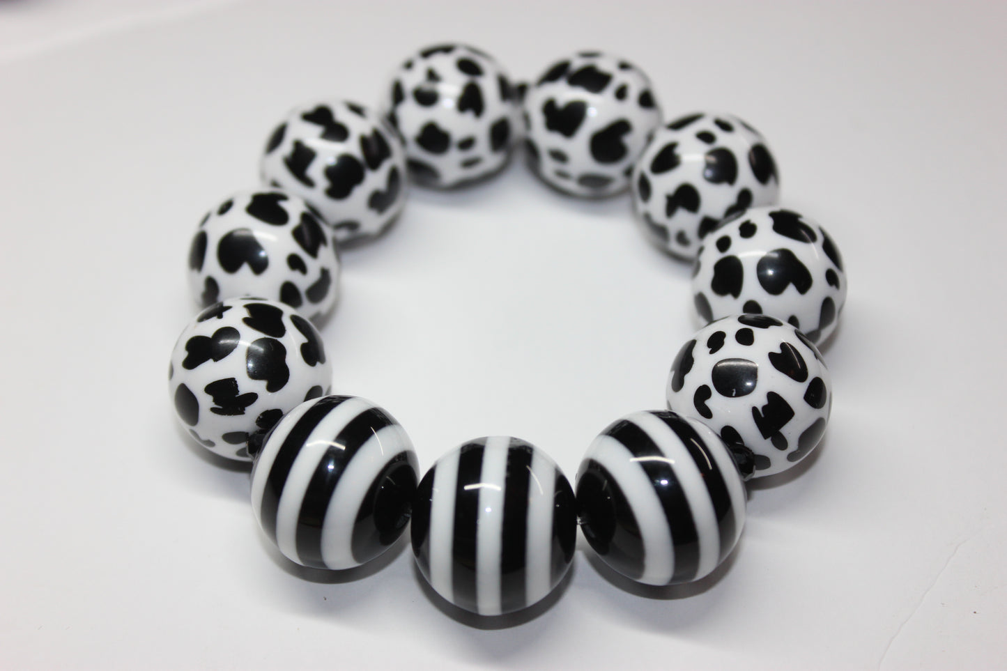Black & White Large Beaded Bracelet