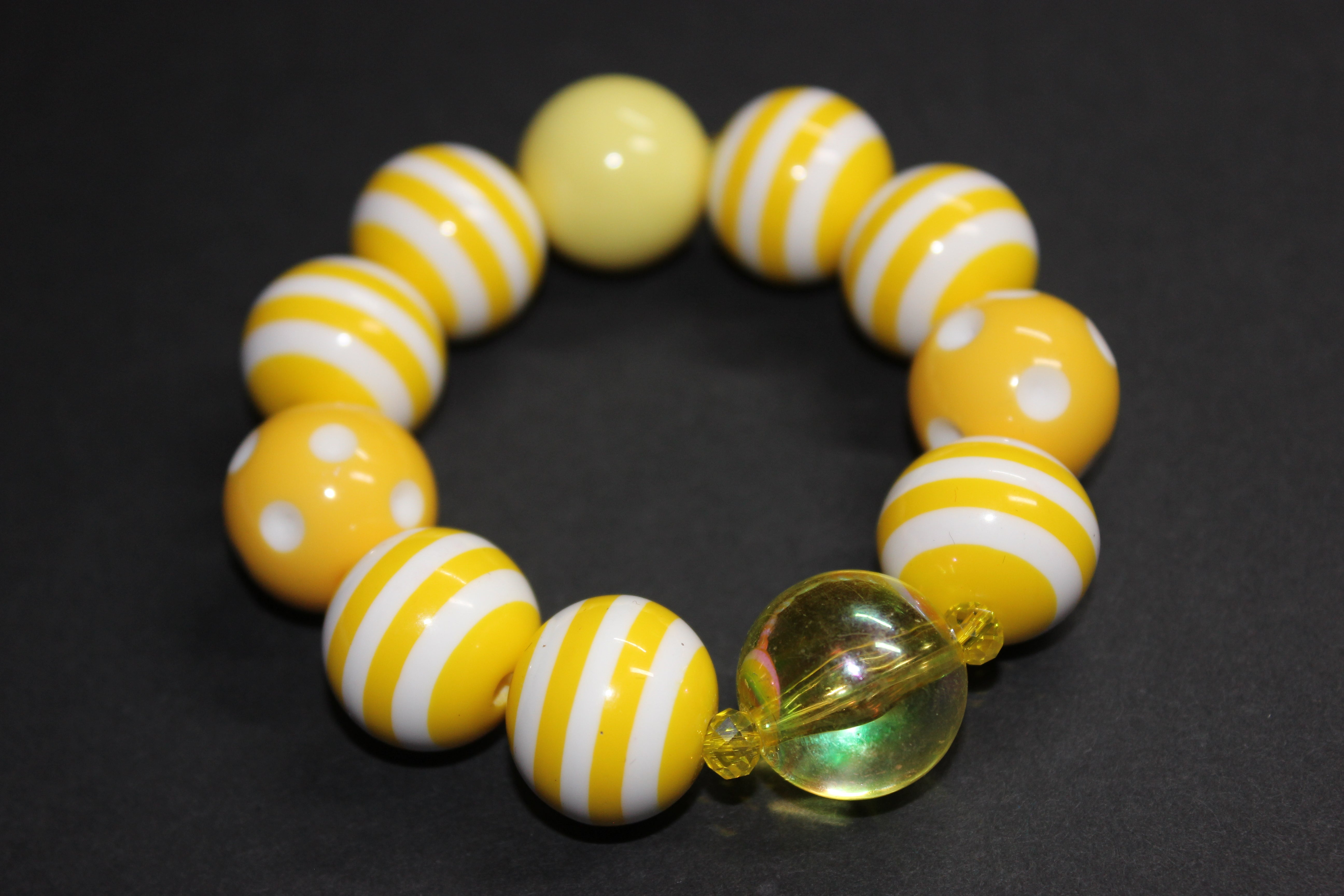 Yellow & White Large Beaded Bracelet