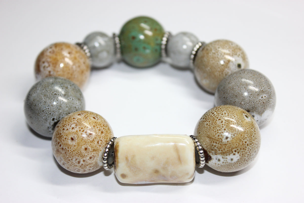 CarrÀge Large Beaded Bracelet