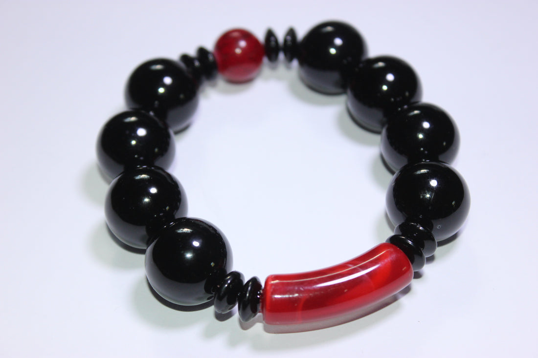 Red & Black Large Beaded Bracelet