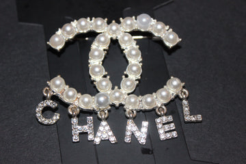 Pearl & Silver Brooch Pin