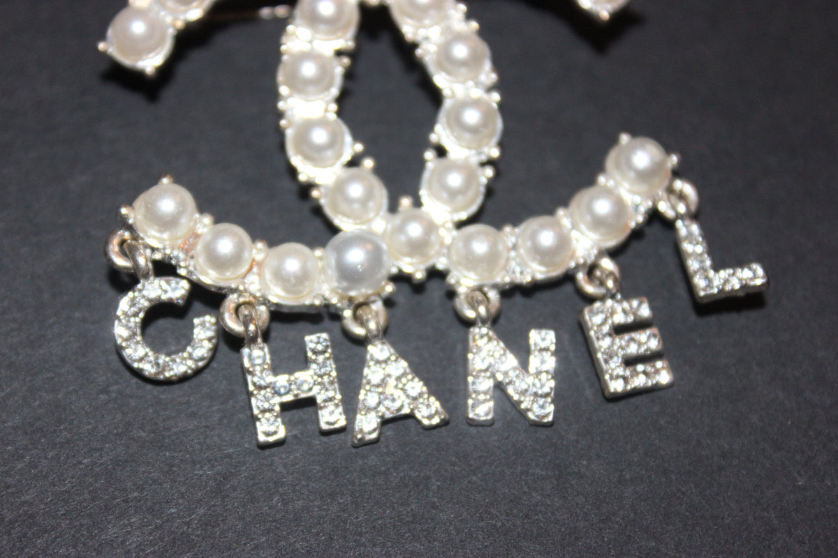 Pearl & Silver Brooch Pin