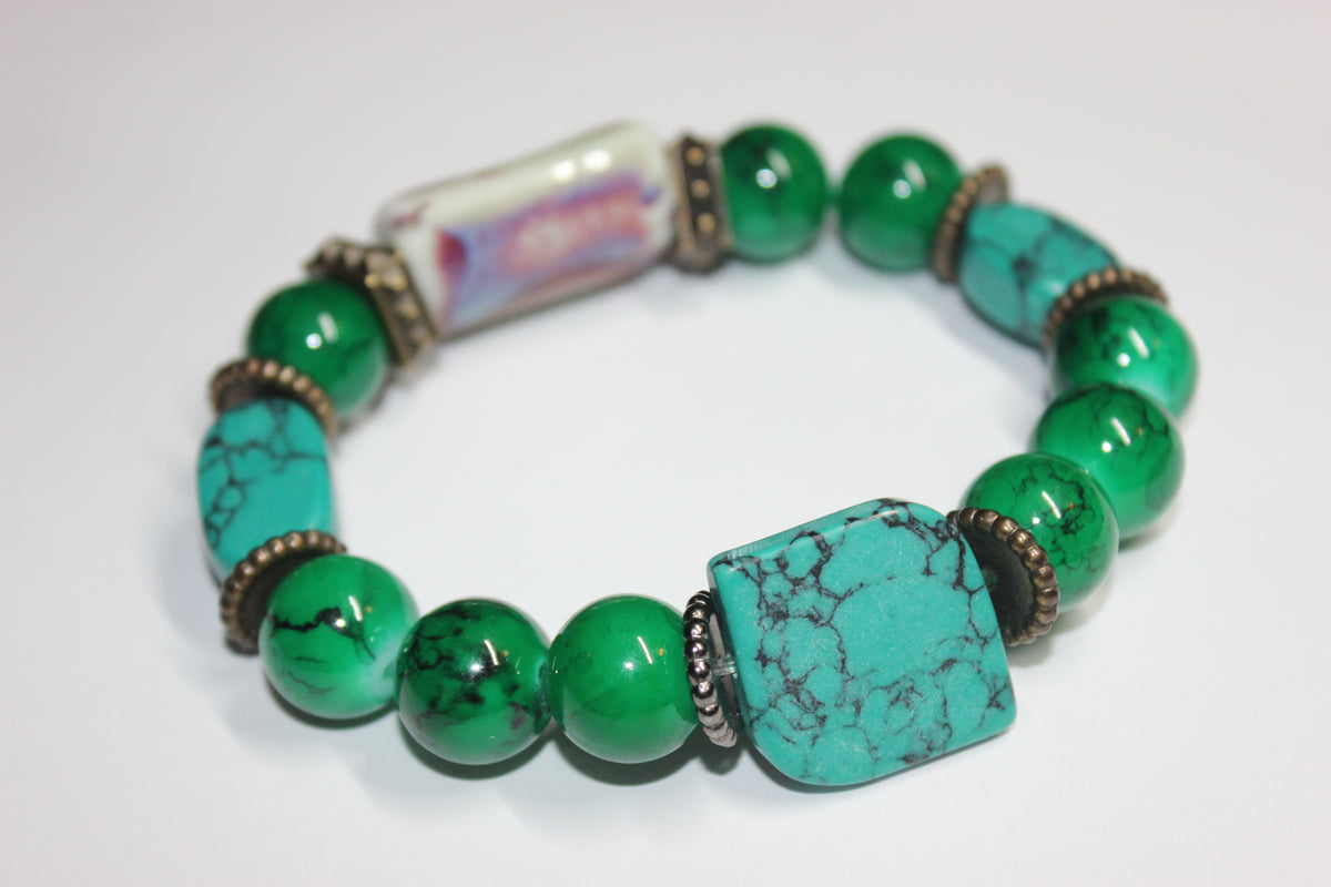 Shades Of Green Ciràw Beaded Bracelet