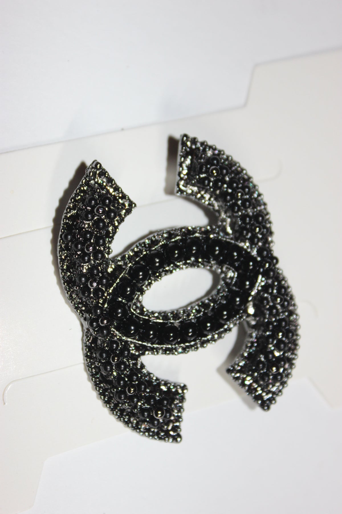 Black Pearl & Rhinestone Brooch Pin