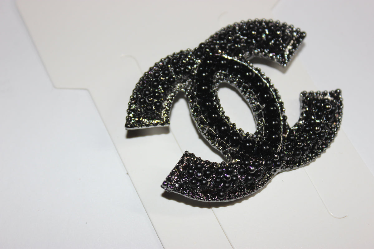 Black Pearl & Rhinestone Brooch Pin