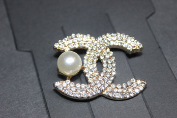 Gold Rhinestone Pearl Brooch Pin