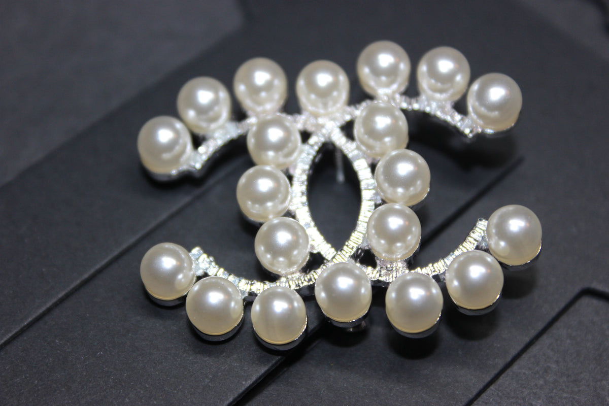 Pearl & Silver Brooch Pin